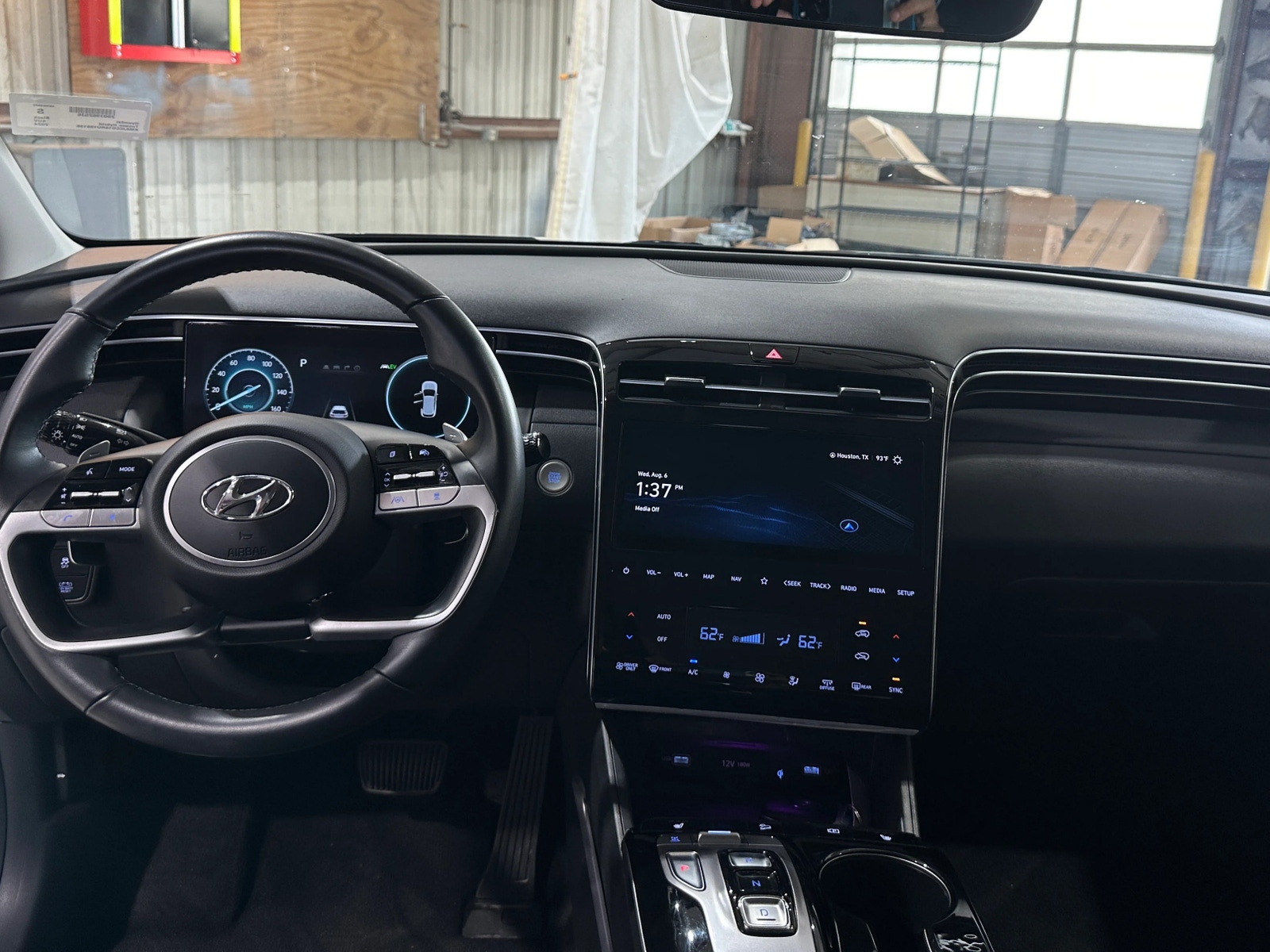 Thumbnail: 2024 Hyundai Tucson - 3