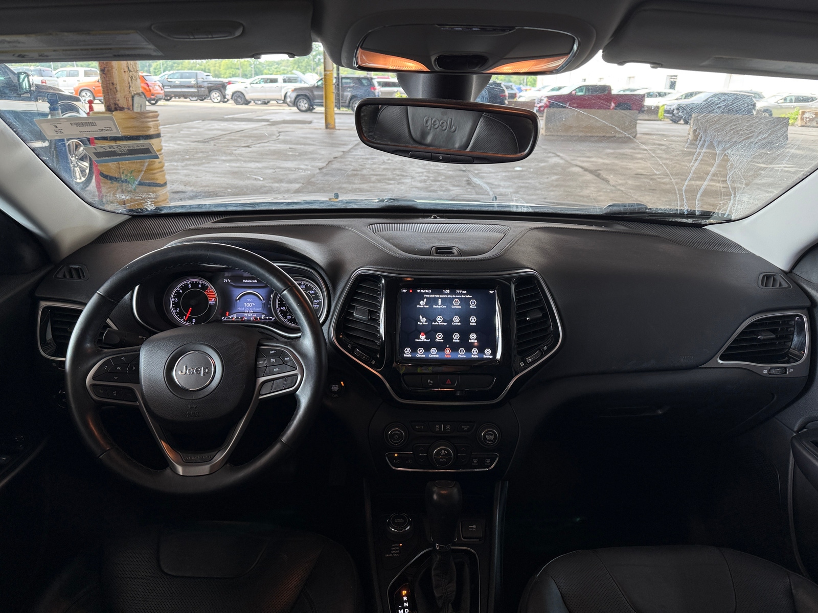 Thumbnail: 2019 Jeep Cherokee - 2