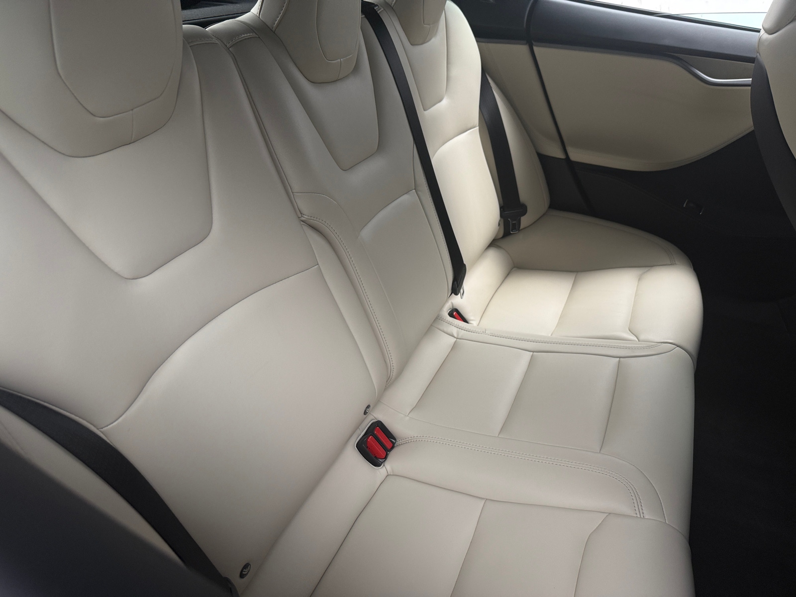 Thumbnail: 2020 Tesla Model S - 5