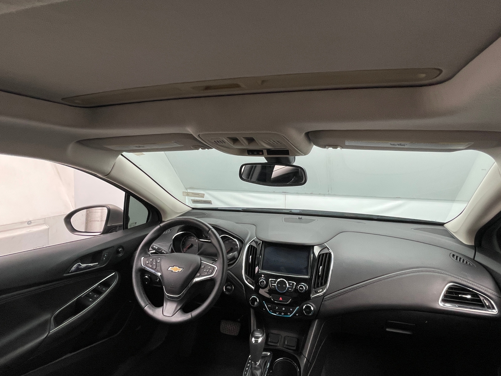 Thumbnail: 2018 Chevrolet Cruze - 2