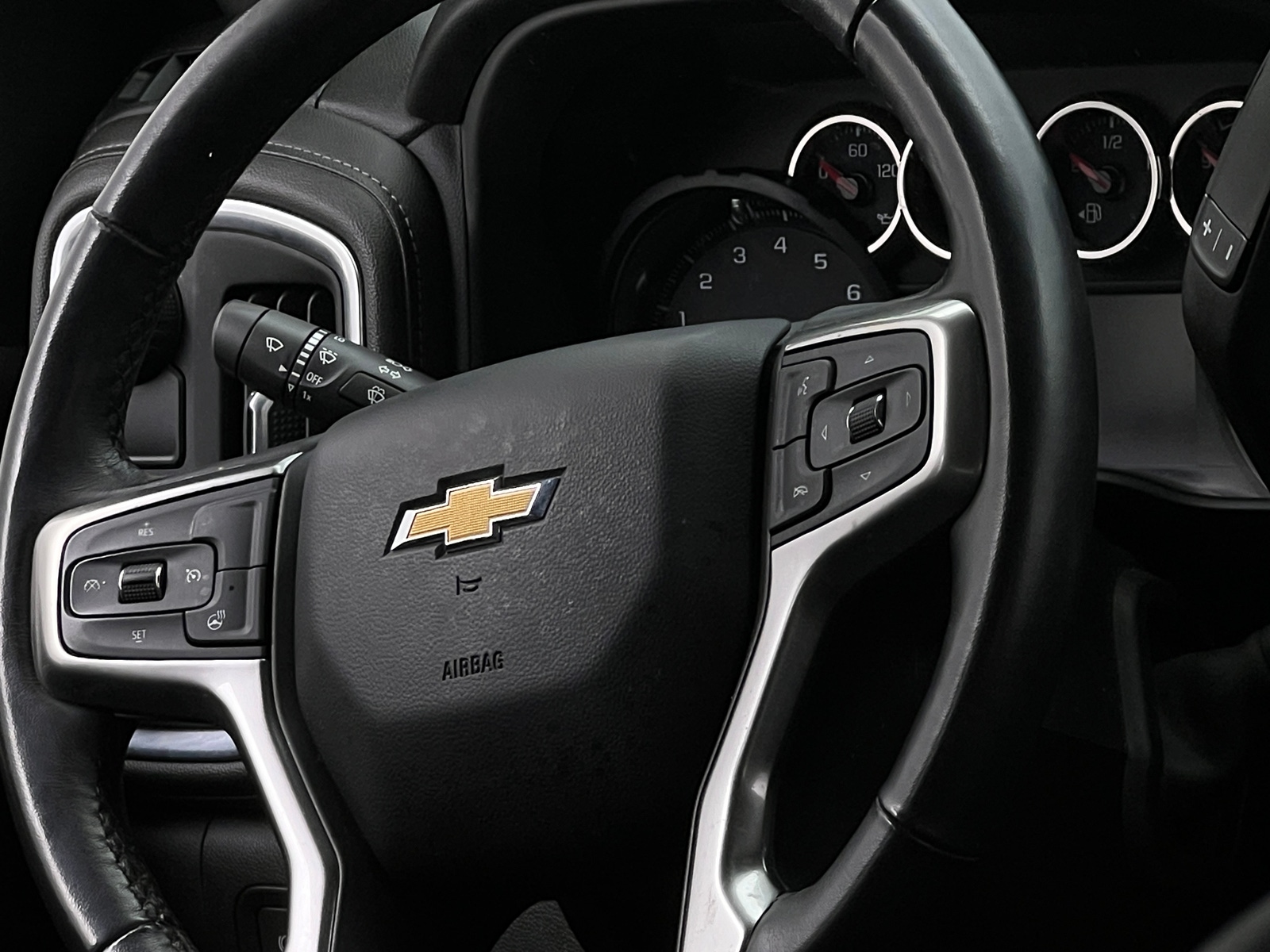 Thumbnail: 2022 Chevrolet Silverado 1500 - 5