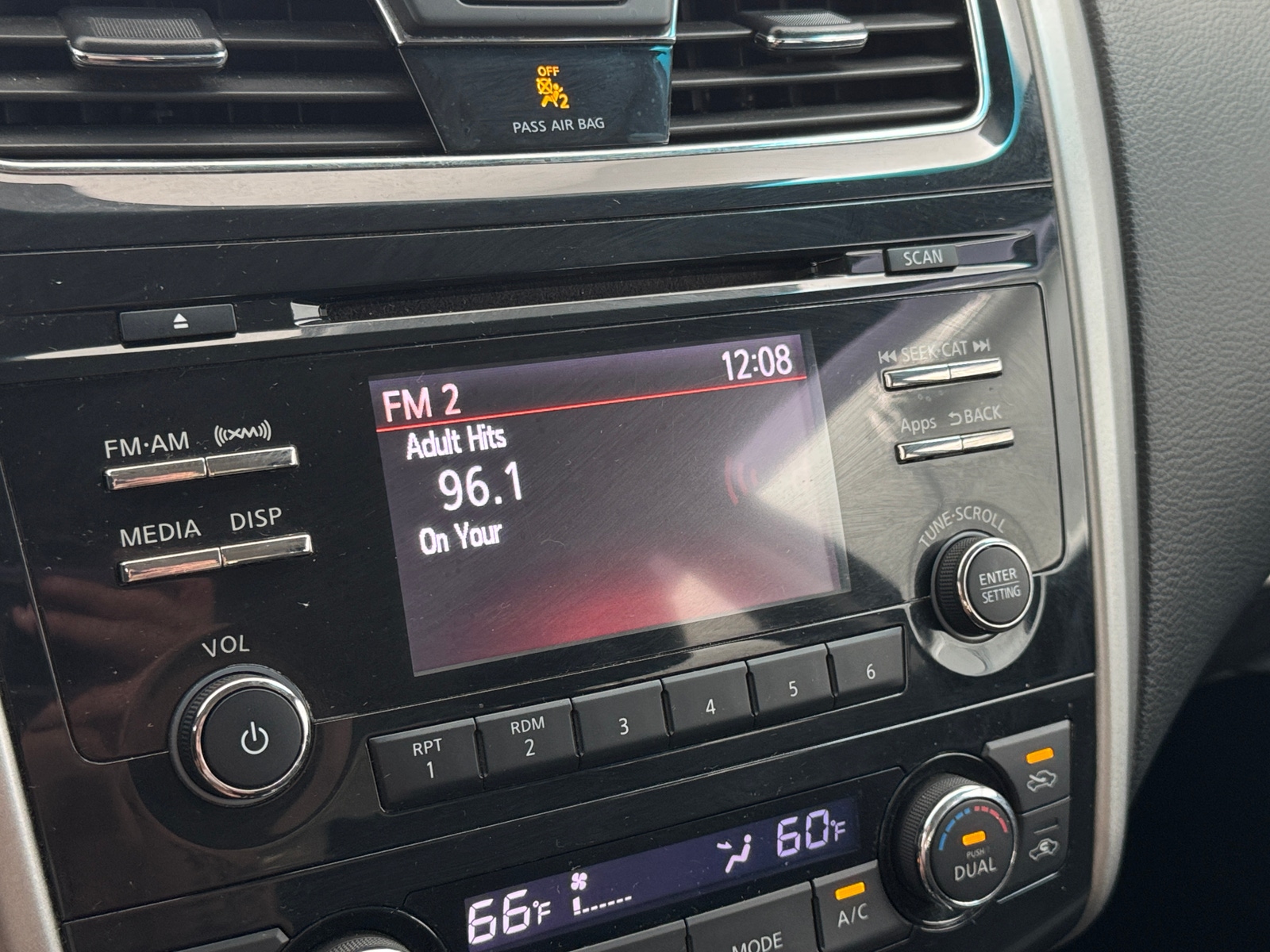 Thumbnail: 2014 Nissan Altima - 4