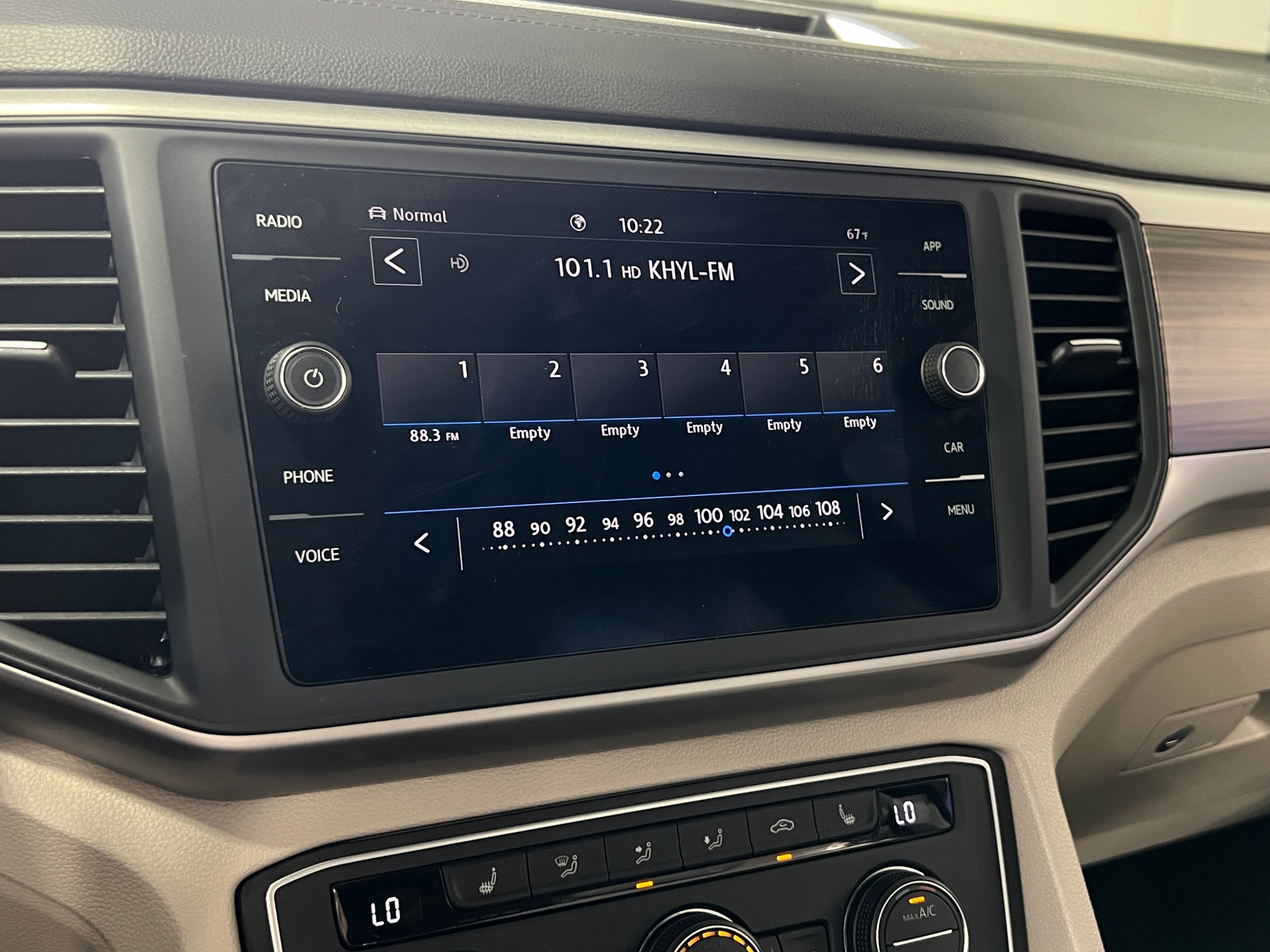 Thumbnail: 2021 Volkswagen Atlas - 3