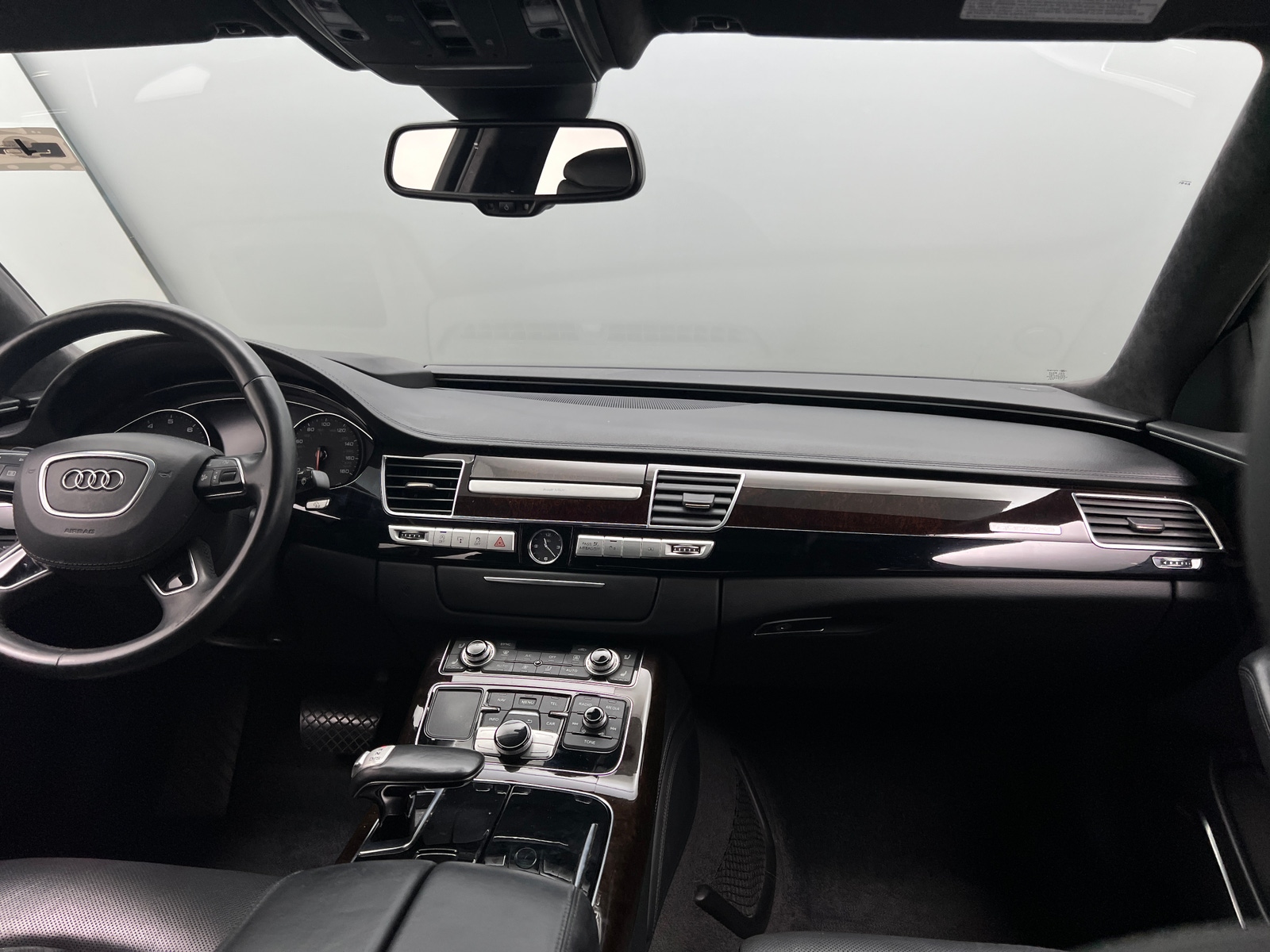 Thumbnail: 2017 Audi A8 - 2