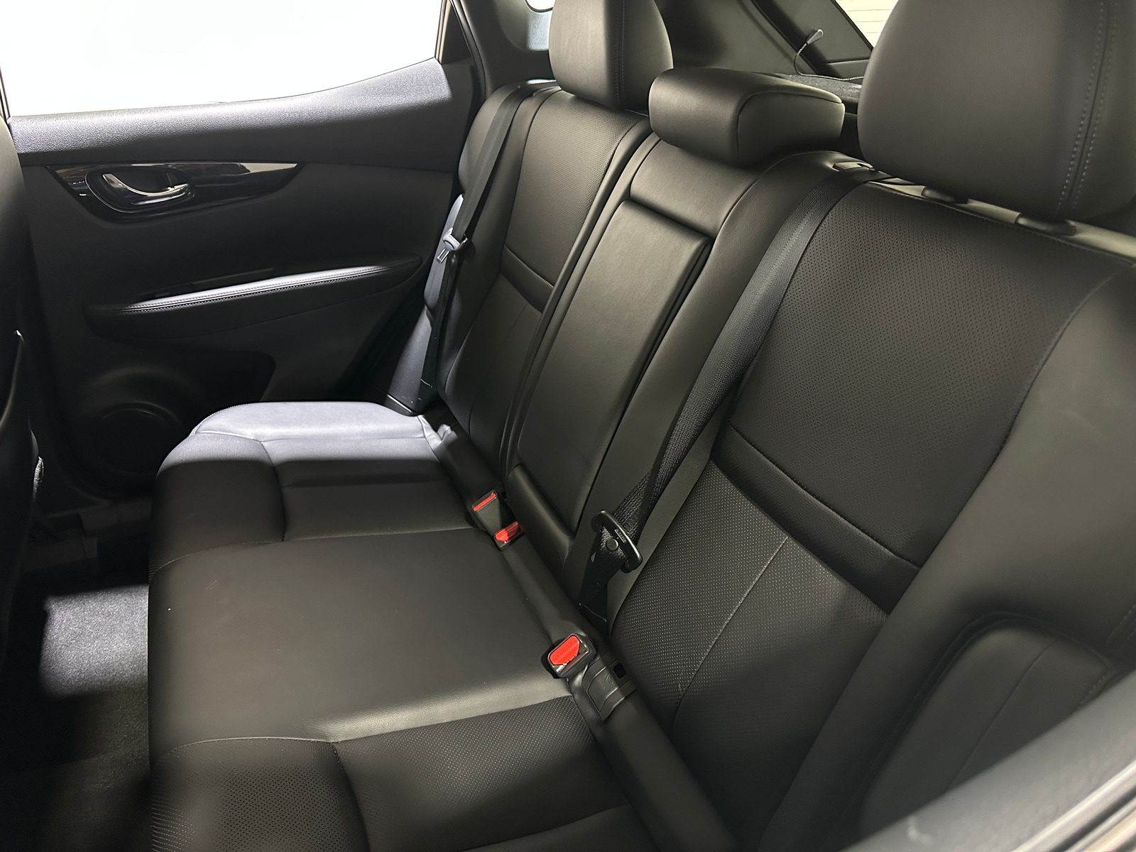 Thumbnail: 2021 Nissan Rogue Sport - 5
