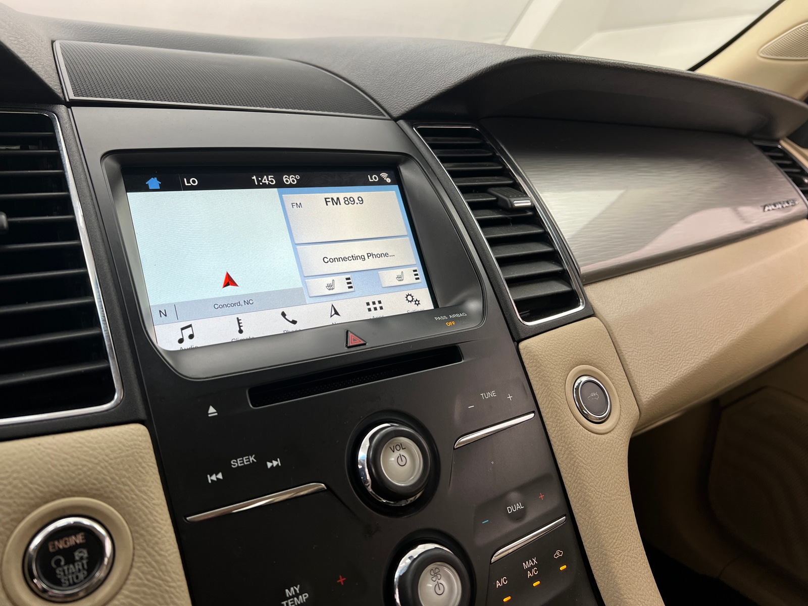 Thumbnail: 2018 Ford Taurus - 3