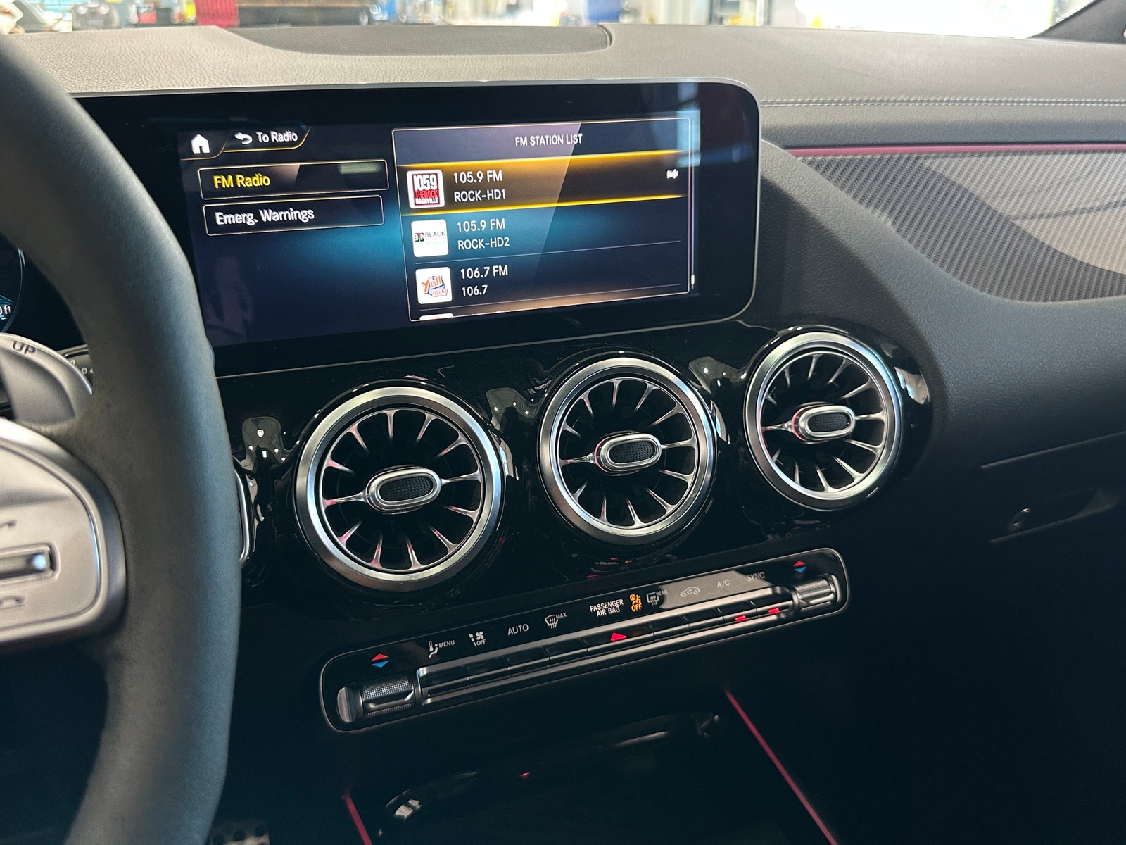Thumbnail: 2021 Mercedes-Benz GLA - 3