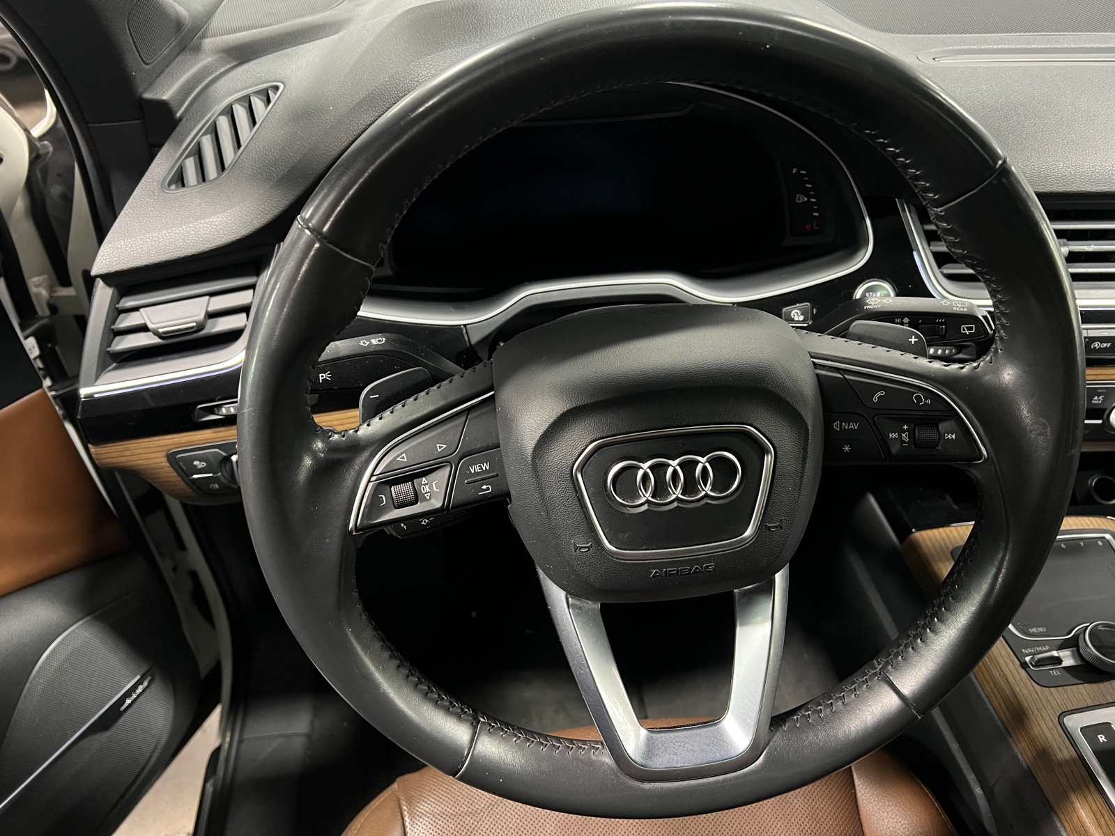 Thumbnail: 2017 Audi Q7 - 4