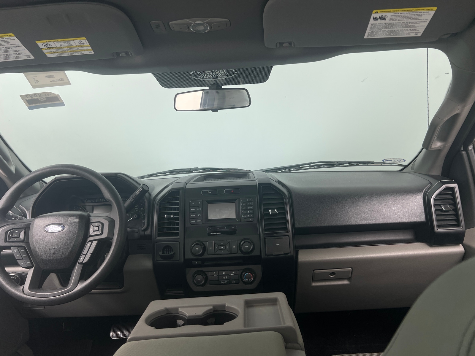 Thumbnail: 2016 Ford Econoline - 3