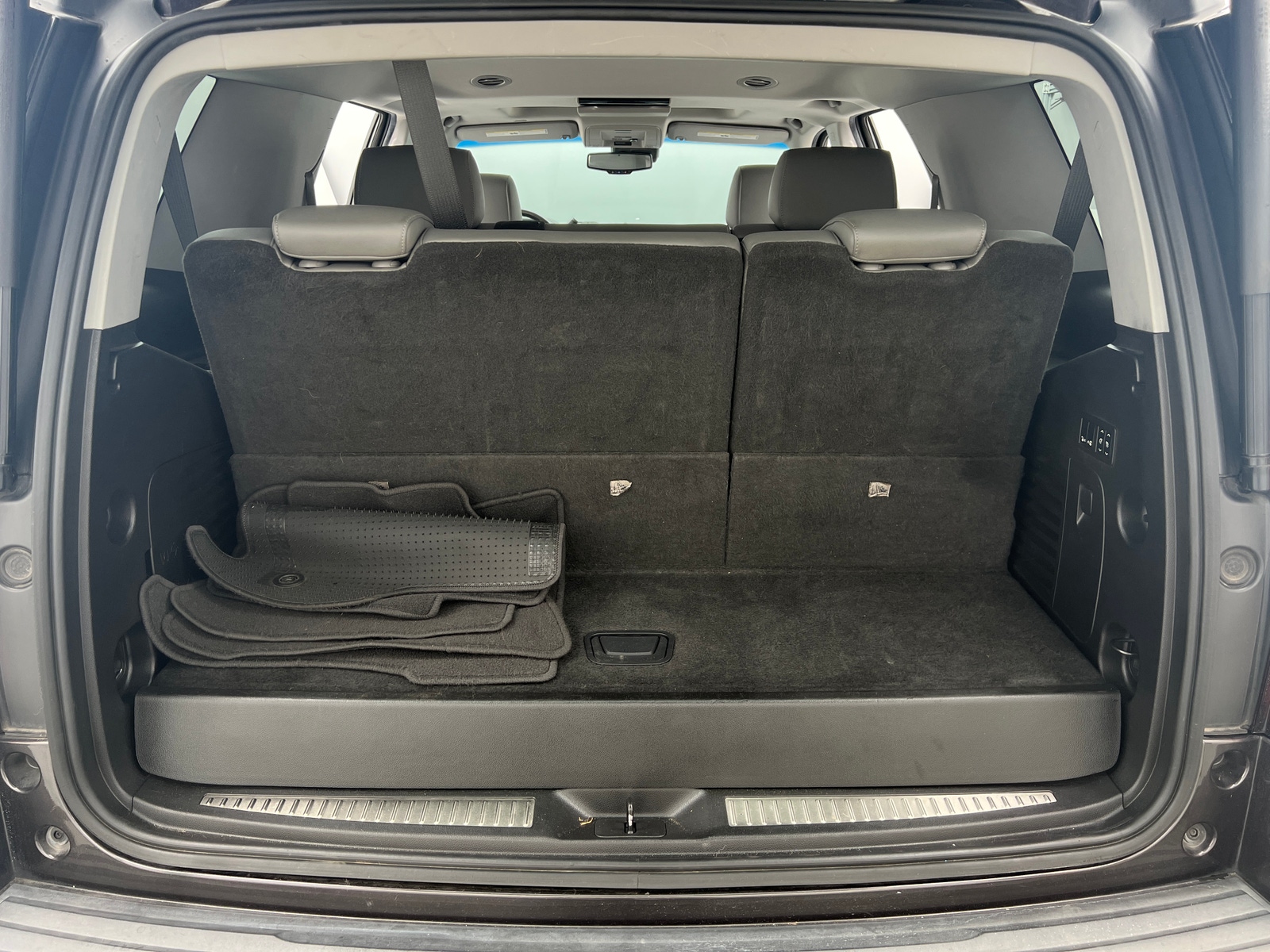 Thumbnail: 2018 Chevrolet Tahoe - 6