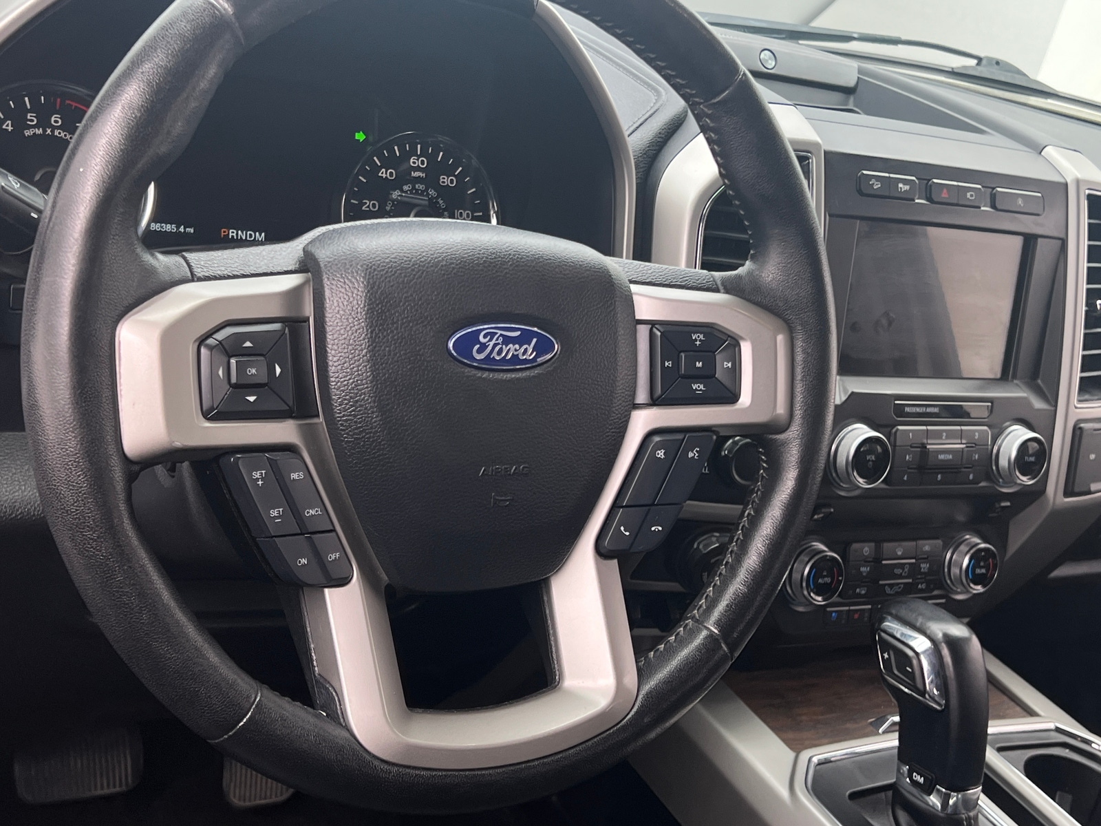 Thumbnail: 2019 Ford Econoline - 4
