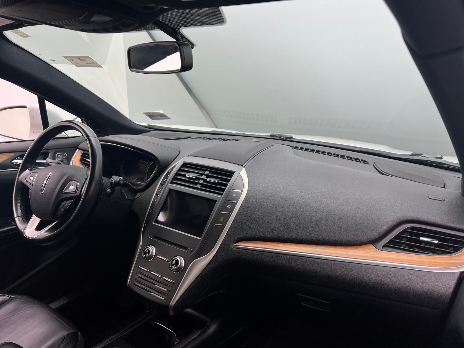Thumbnail: 2017 Lincoln MKC - 2
