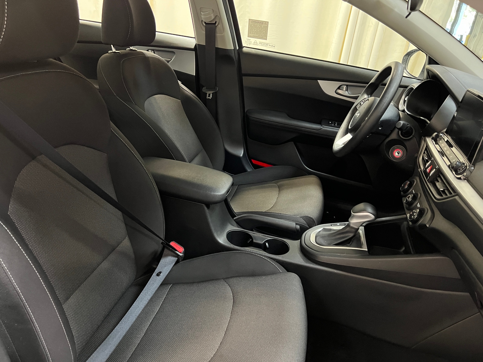 Thumbnail: 2023 Kia Forte - 2