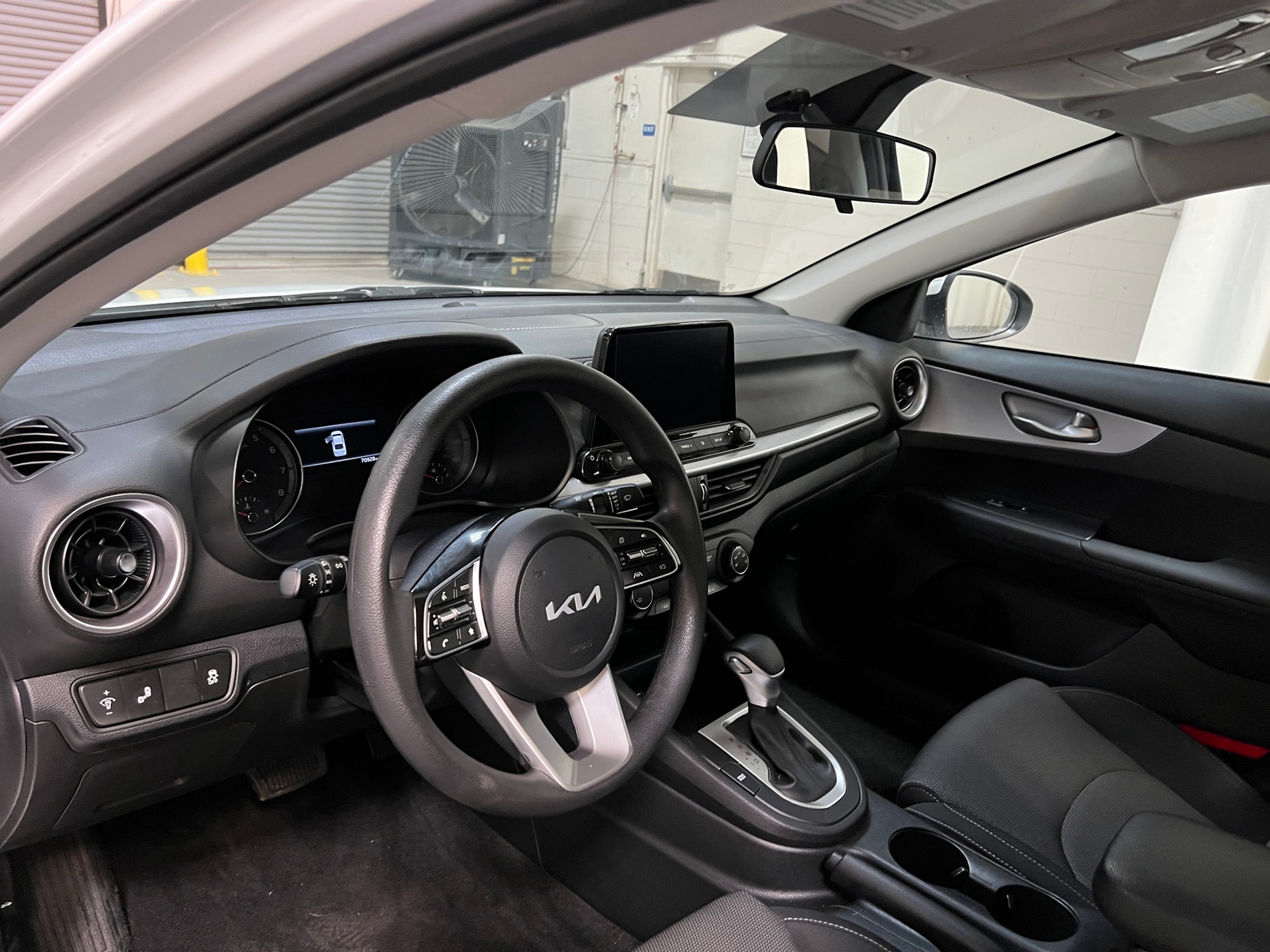 Thumbnail: 2023 Kia Forte - 3