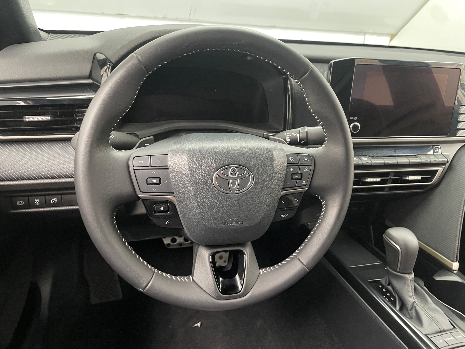 Thumbnail: 2025 Toyota Camry - 4