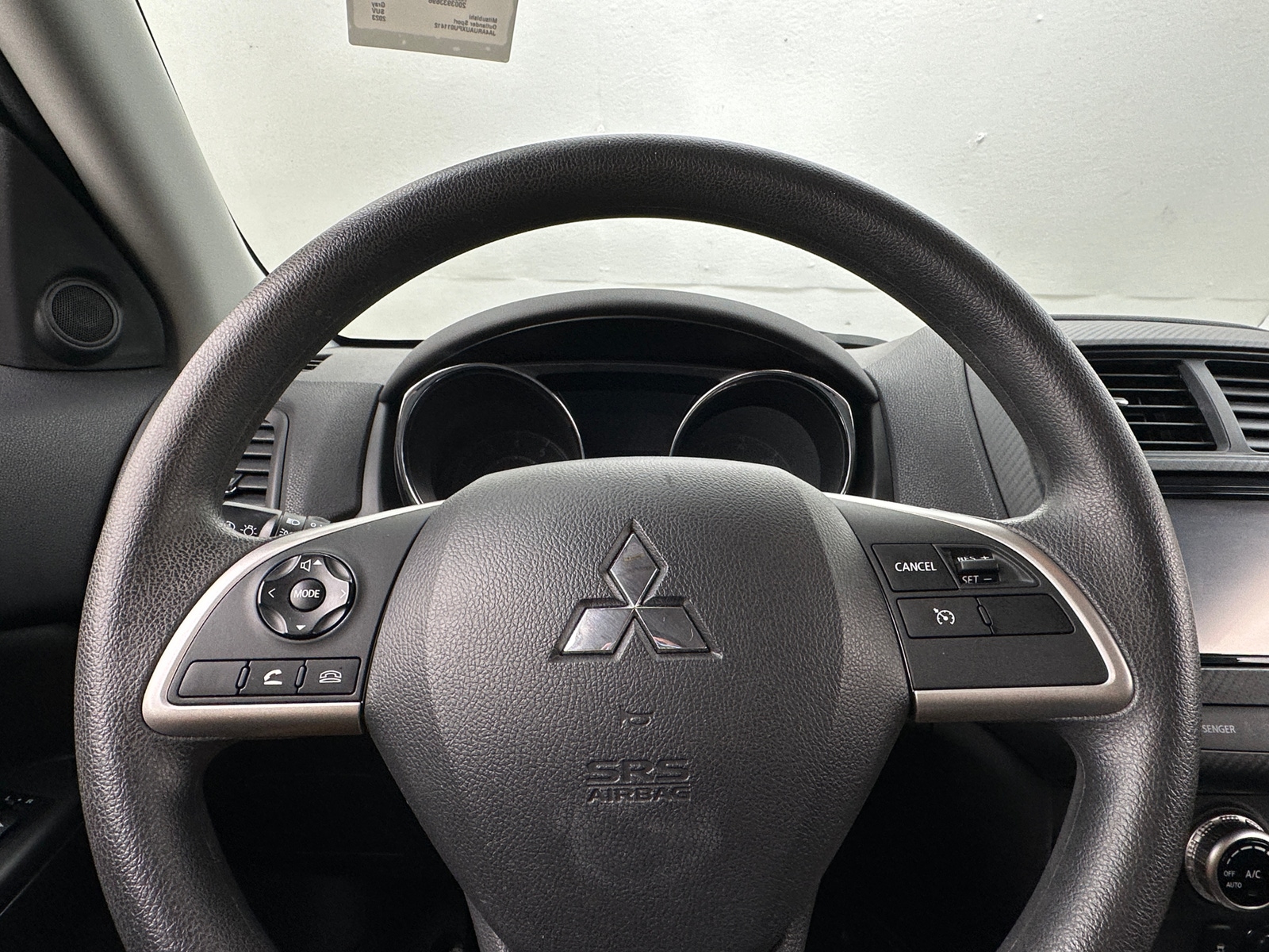 Thumbnail: 2023 Mitsubishi Outlander Sport - 5