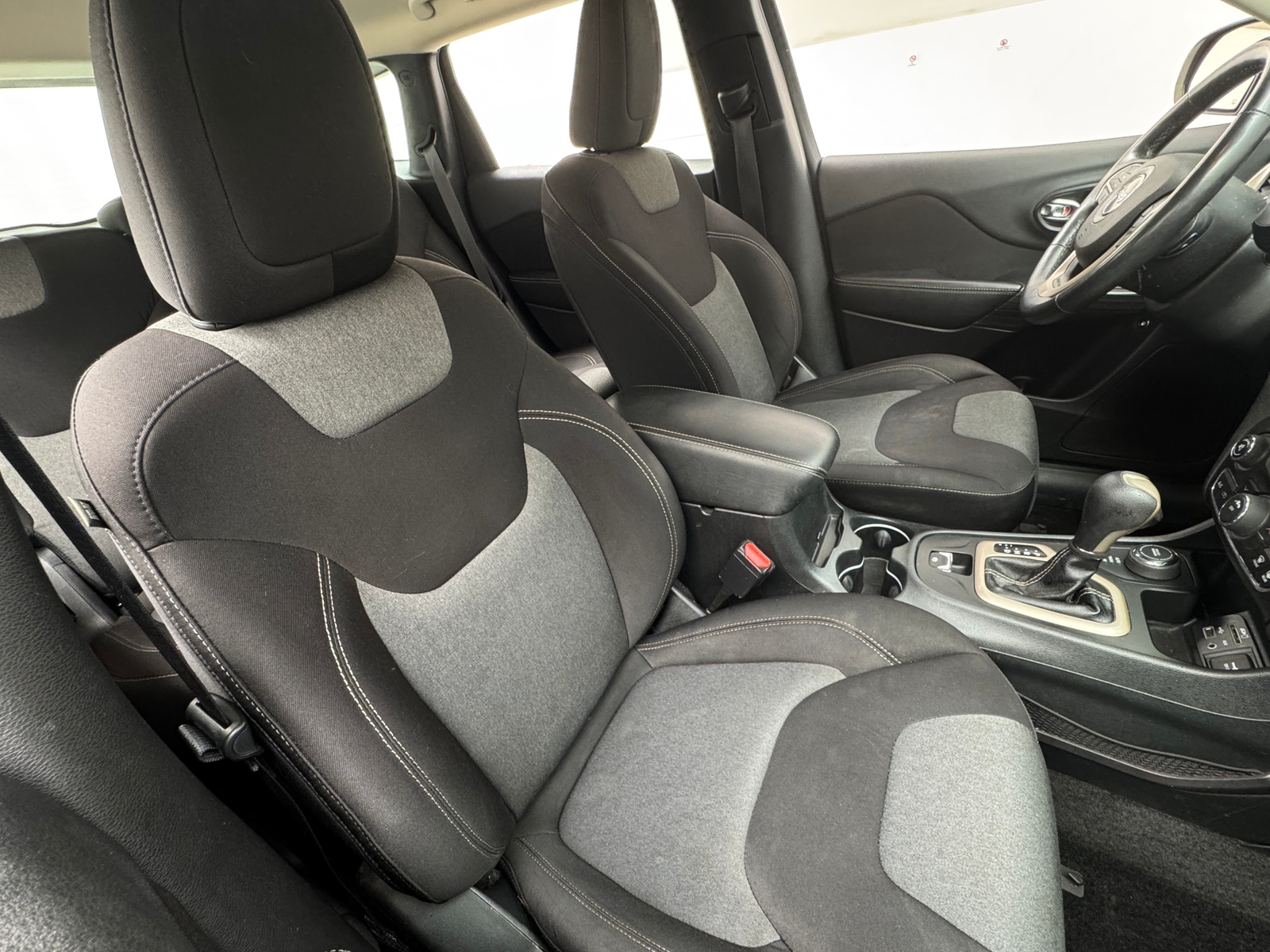 Thumbnail: 2015 Jeep Cherokee - 2