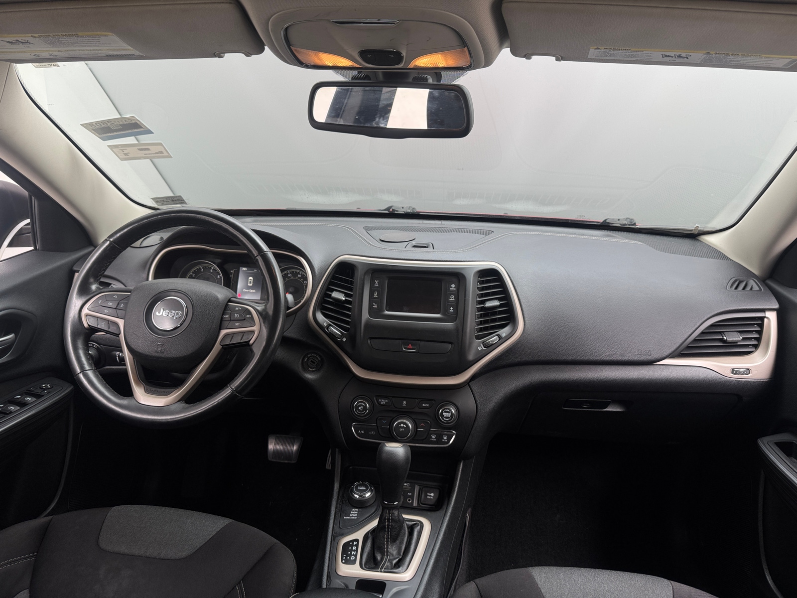 Thumbnail: 2015 Jeep Cherokee - 3