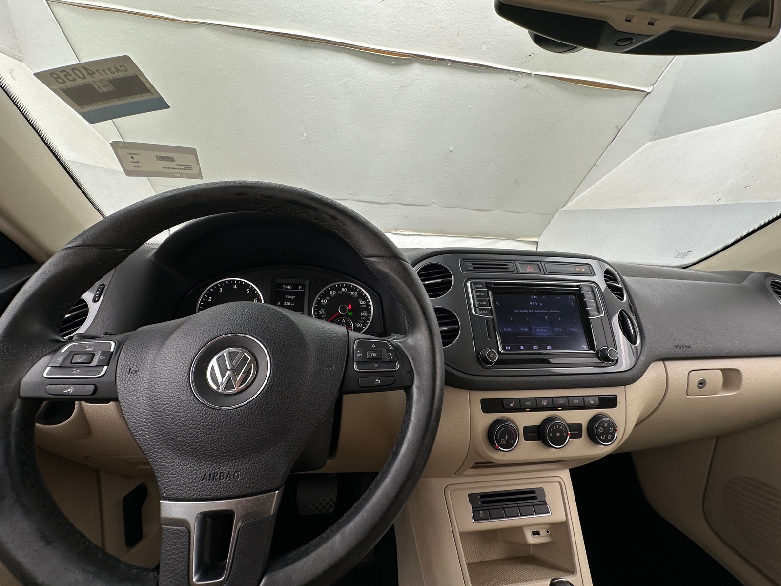 Thumbnail: 2017 Volkswagen Tiguan - 2