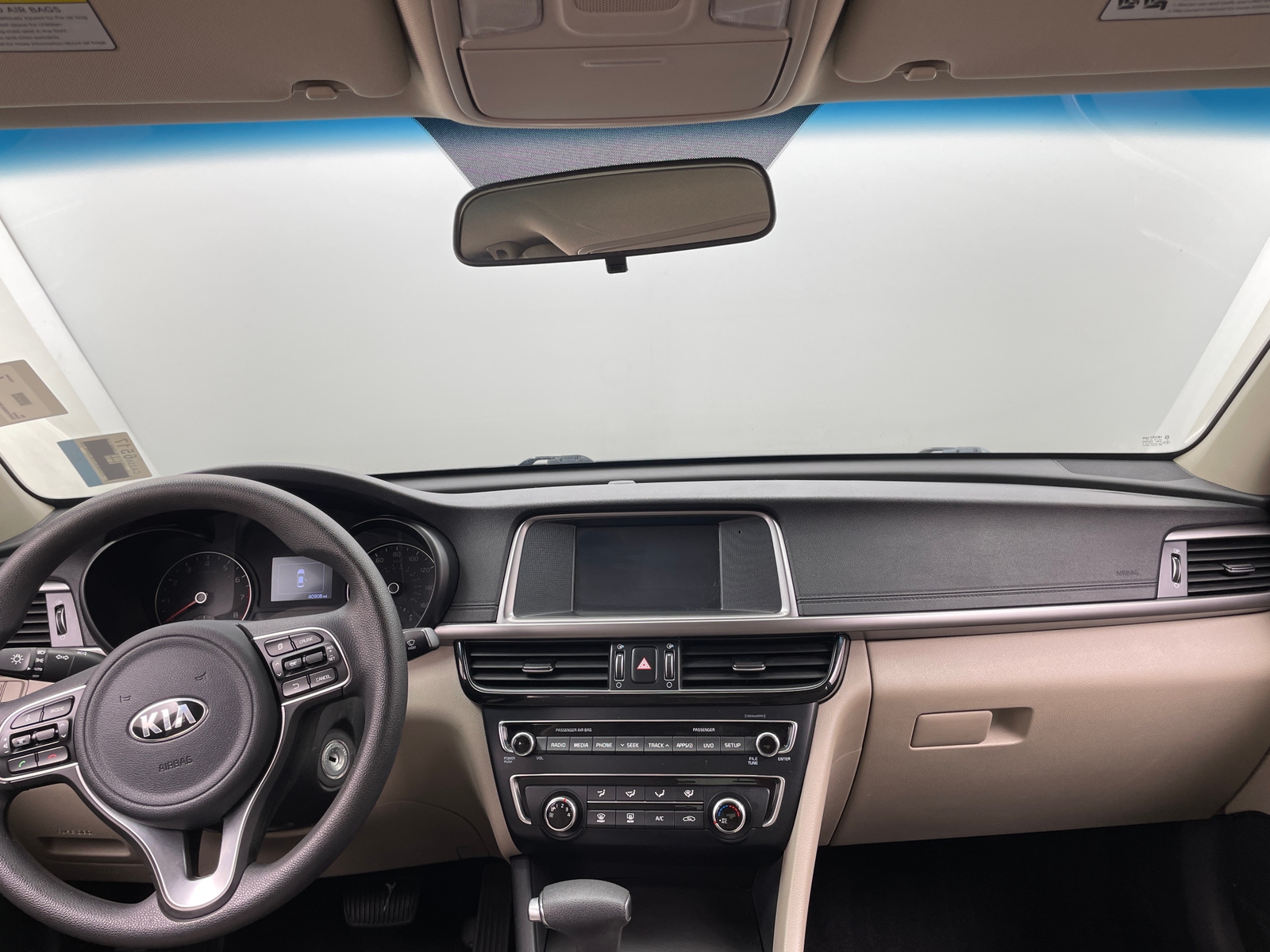 Thumbnail: 2018 Kia Optima - 3