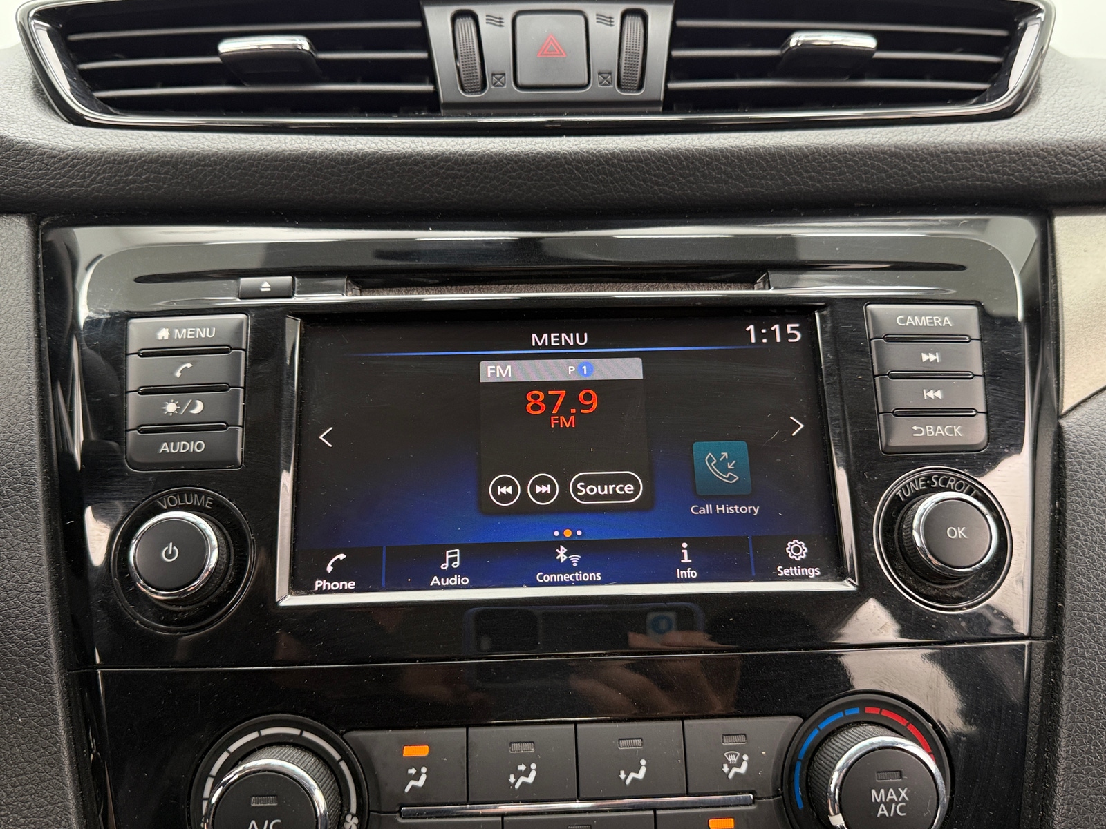 Thumbnail: 2019 Nissan Rogue Sport - 4