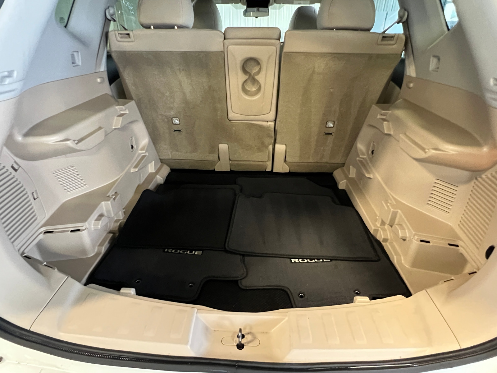 Thumbnail: 2016 Nissan Rogue - 7
