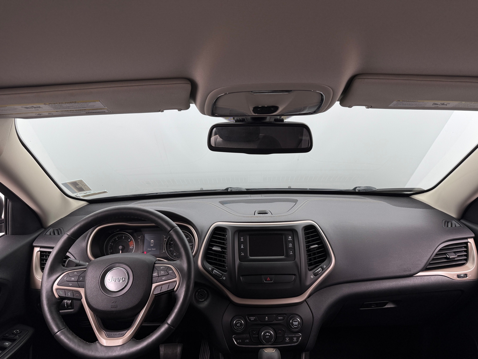 Thumbnail: 2016 Jeep Cherokee - 3