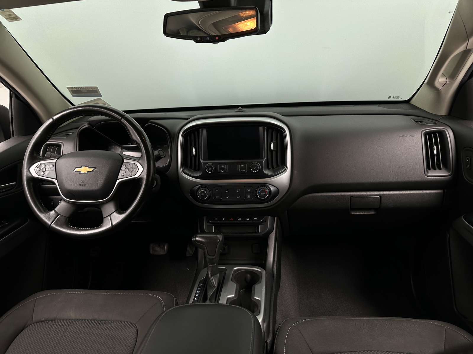 Thumbnail: 2019 Chevrolet Colorado - 3
