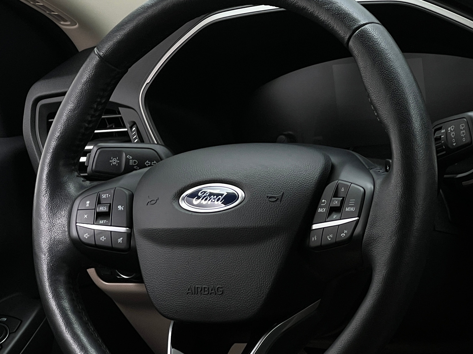 Thumbnail: 2020 Ford Escape - 4
