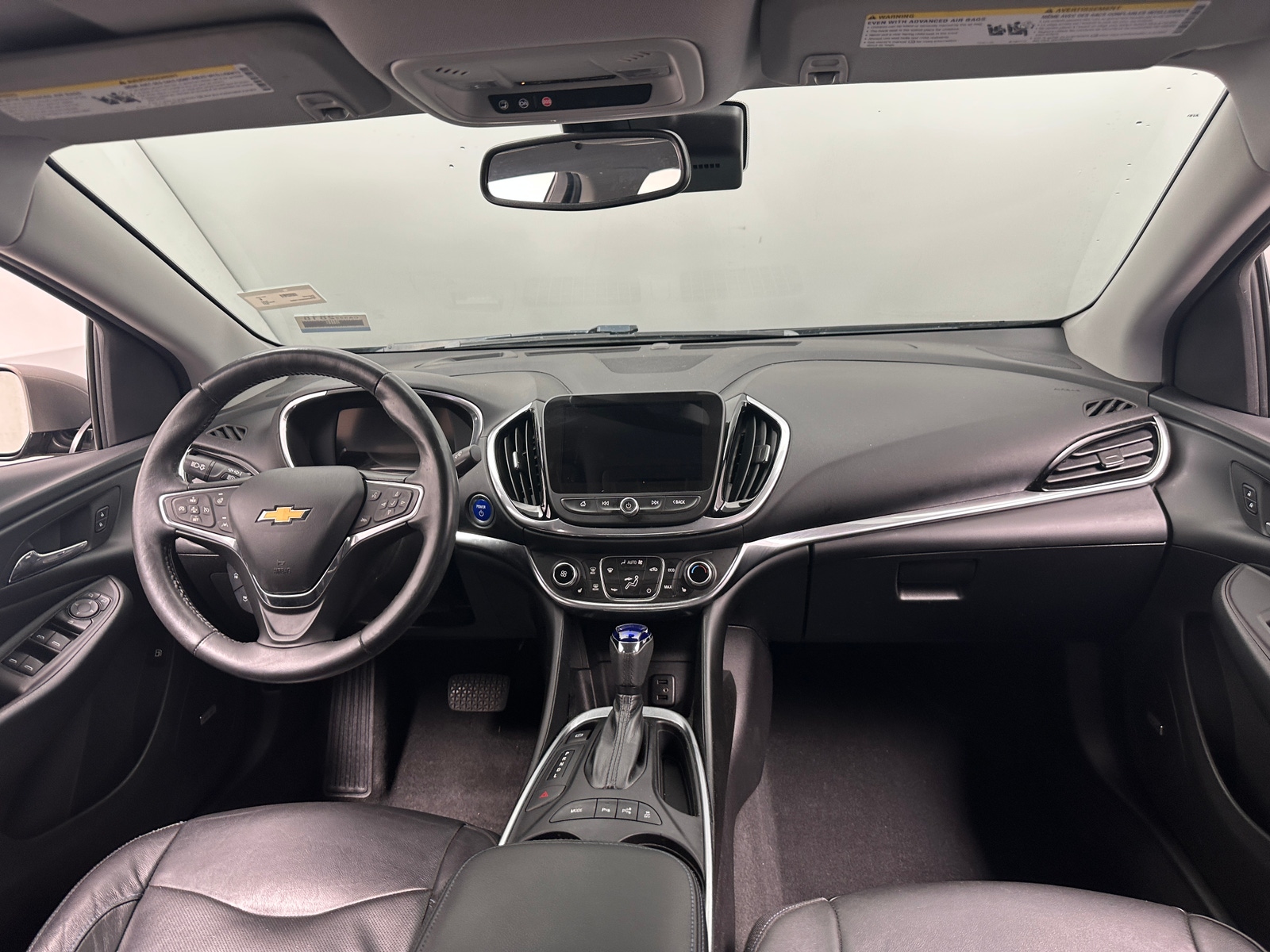 Thumbnail: 2017 Chevrolet Volt - 2