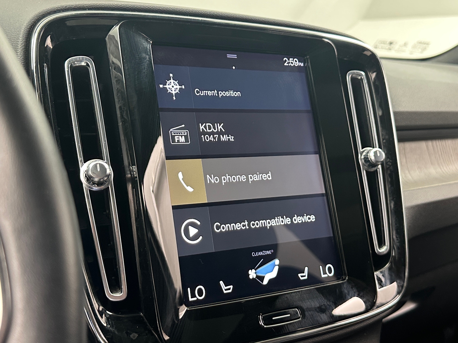 Thumbnail: 2020 Volvo XC40 - 3