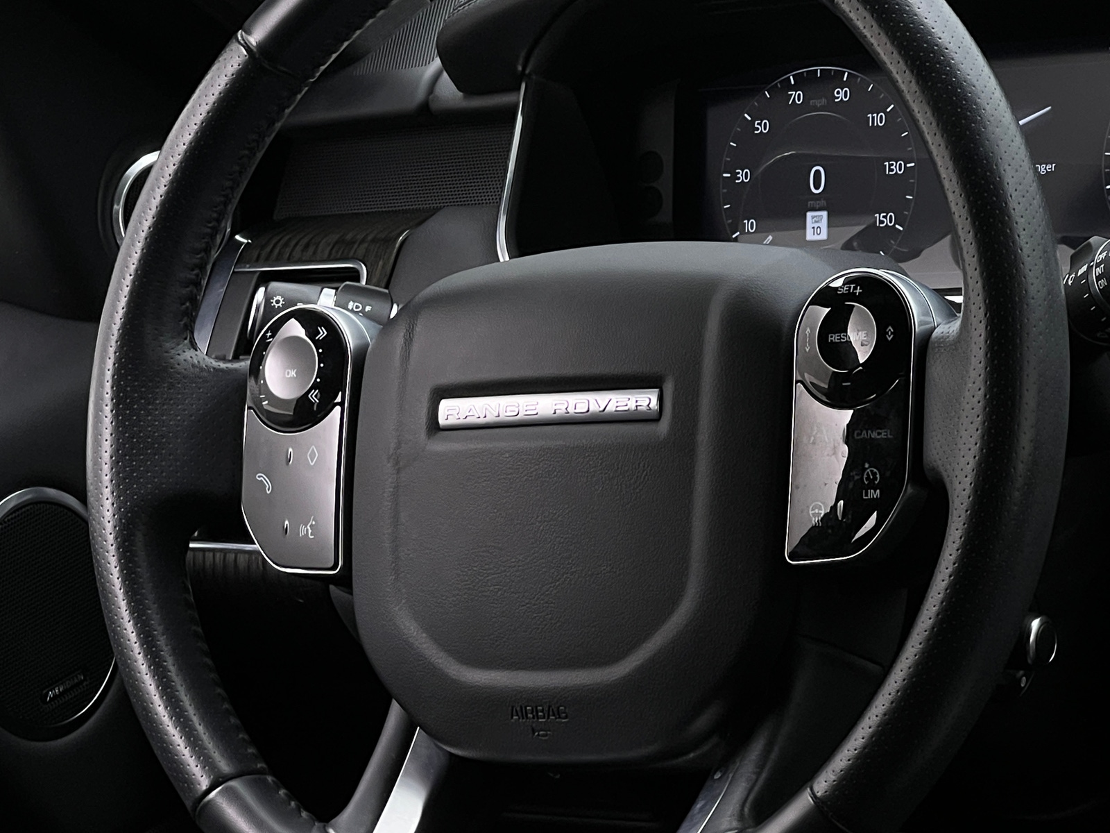 Thumbnail: 2019 Land Rover Range Rover Sport - 4