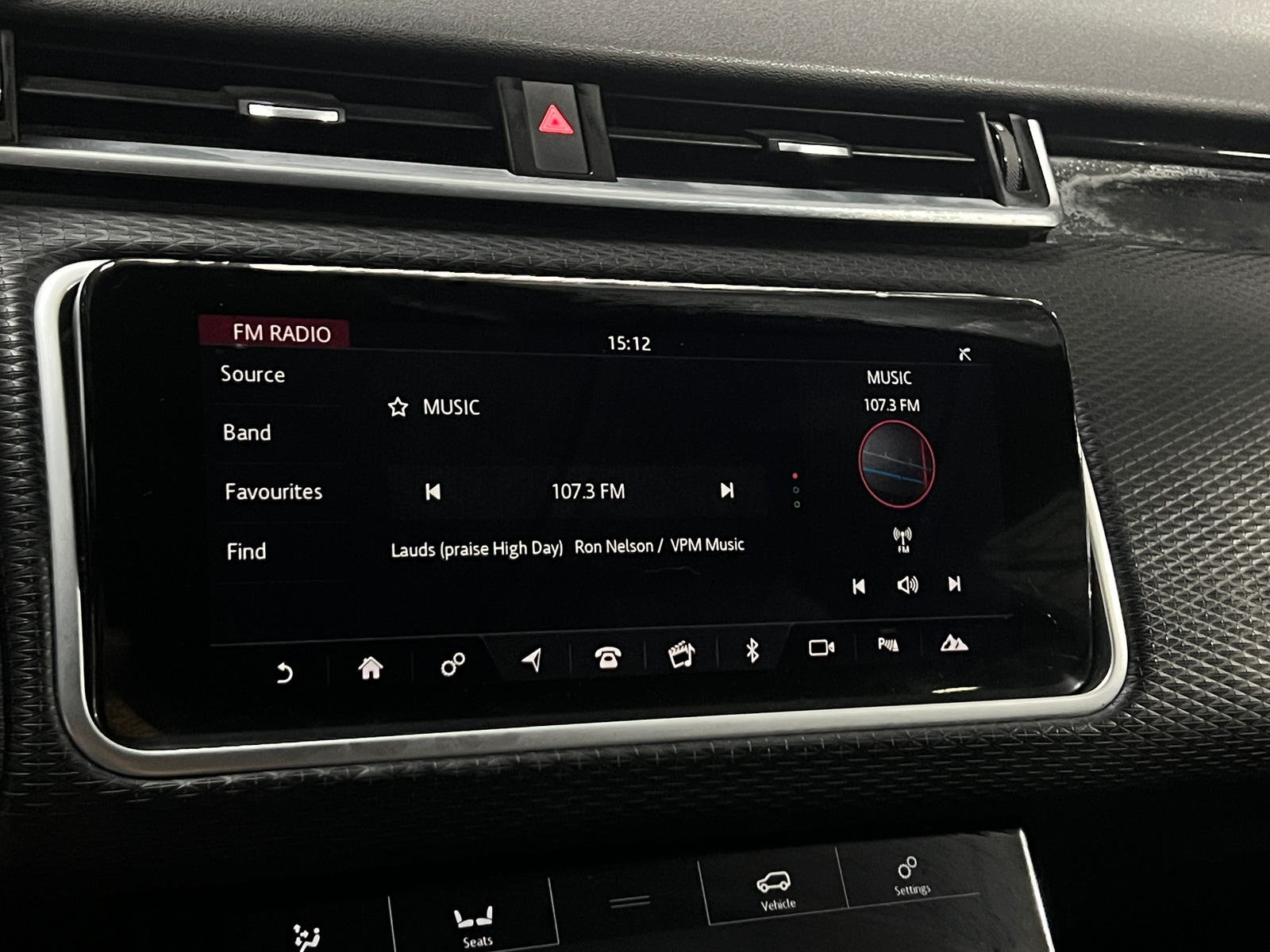 Thumbnail: 2018 Land Rover Range Rover Velar - 3