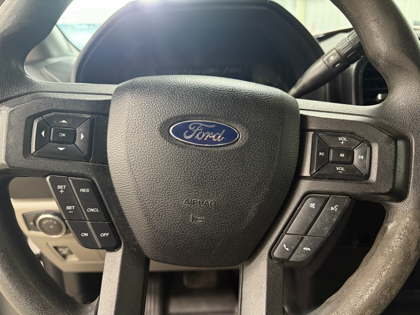 Thumbnail: 2015 Ford Econoline - 4