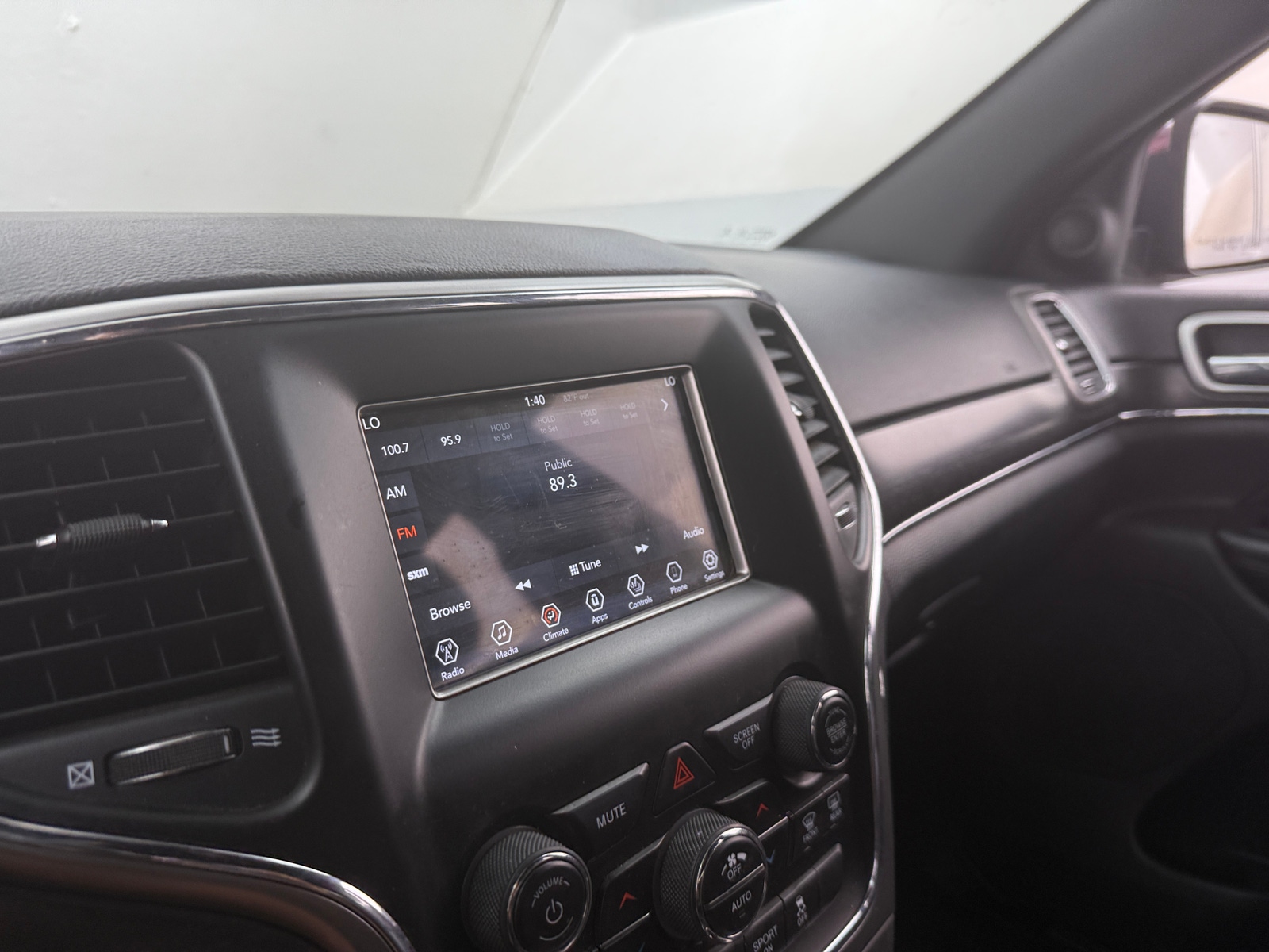 Thumbnail: 2018 Jeep Grand Cherokee - 3