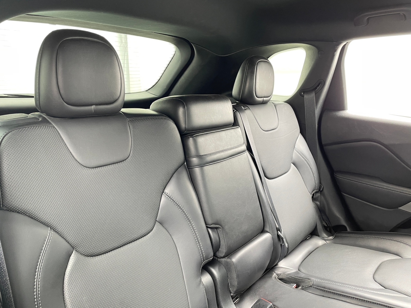 Thumbnail: 2019 Jeep Cherokee - 5