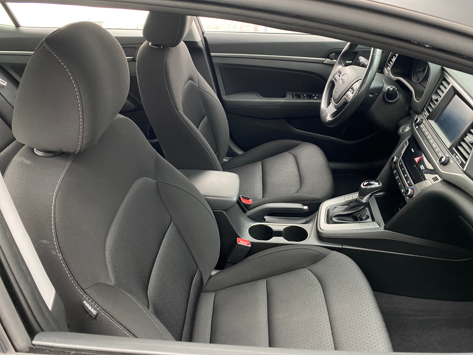 Thumbnail: 2018 Hyundai Elantra - 2