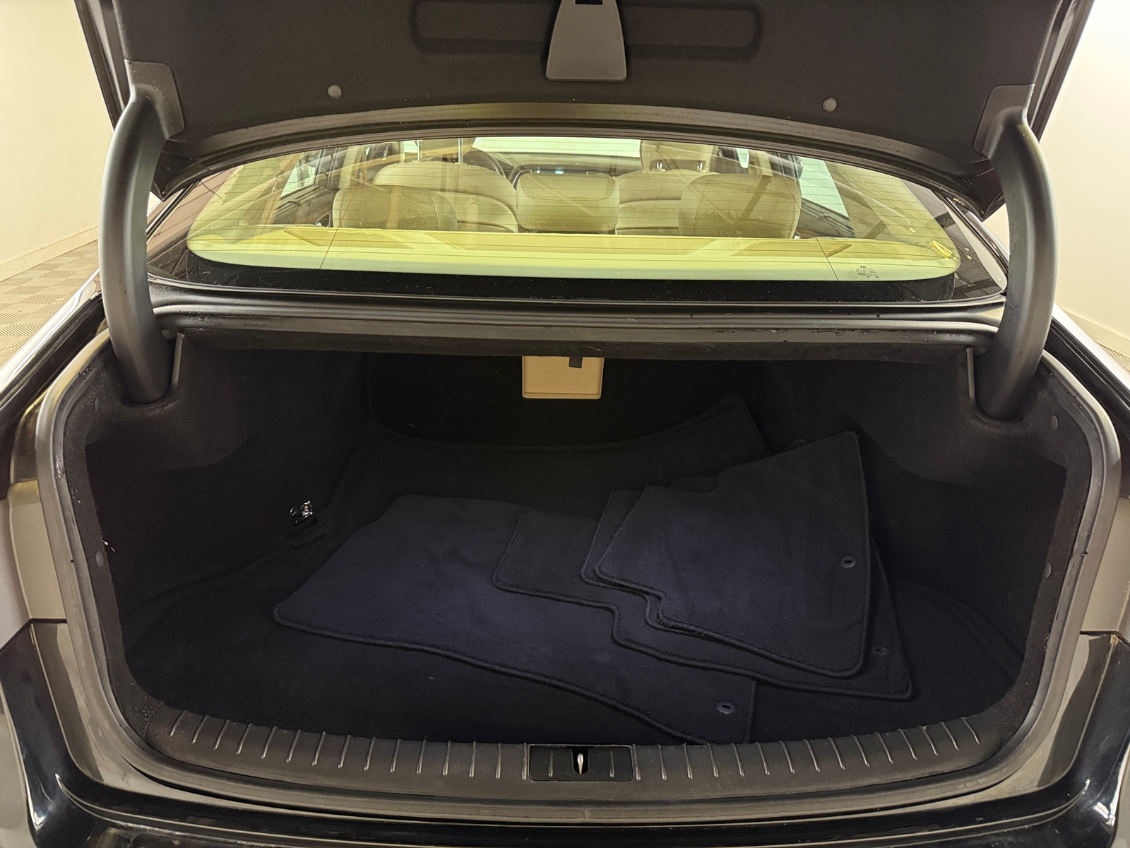 Thumbnail: 2015 Hyundai Genesis - 6