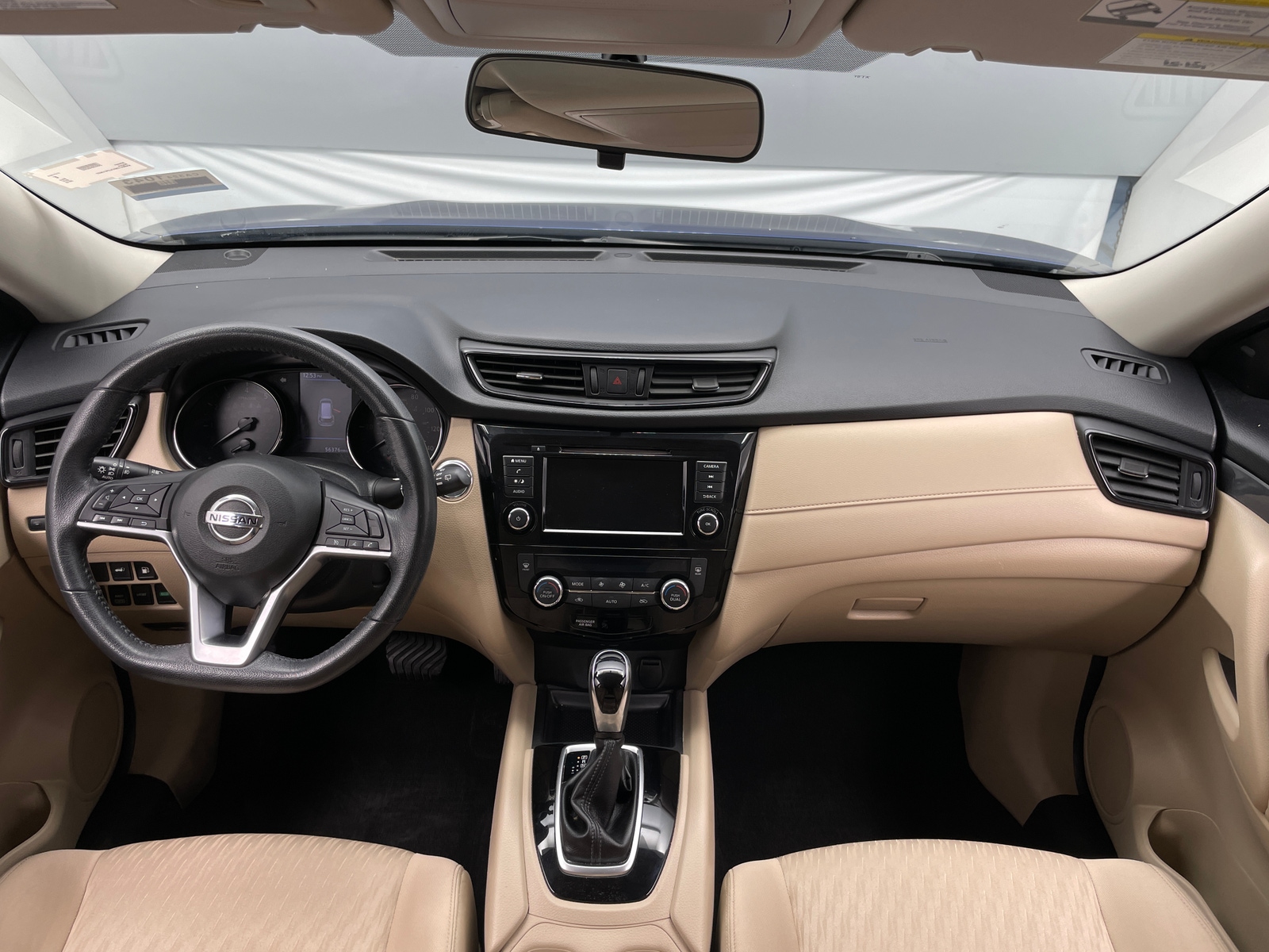 Thumbnail: 2018 Nissan Rogue - 3