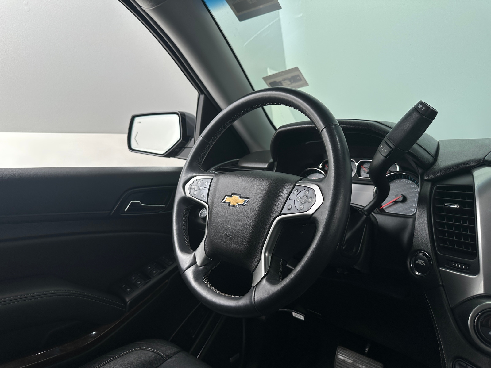 Thumbnail: 2020 Chevrolet Tahoe - 4