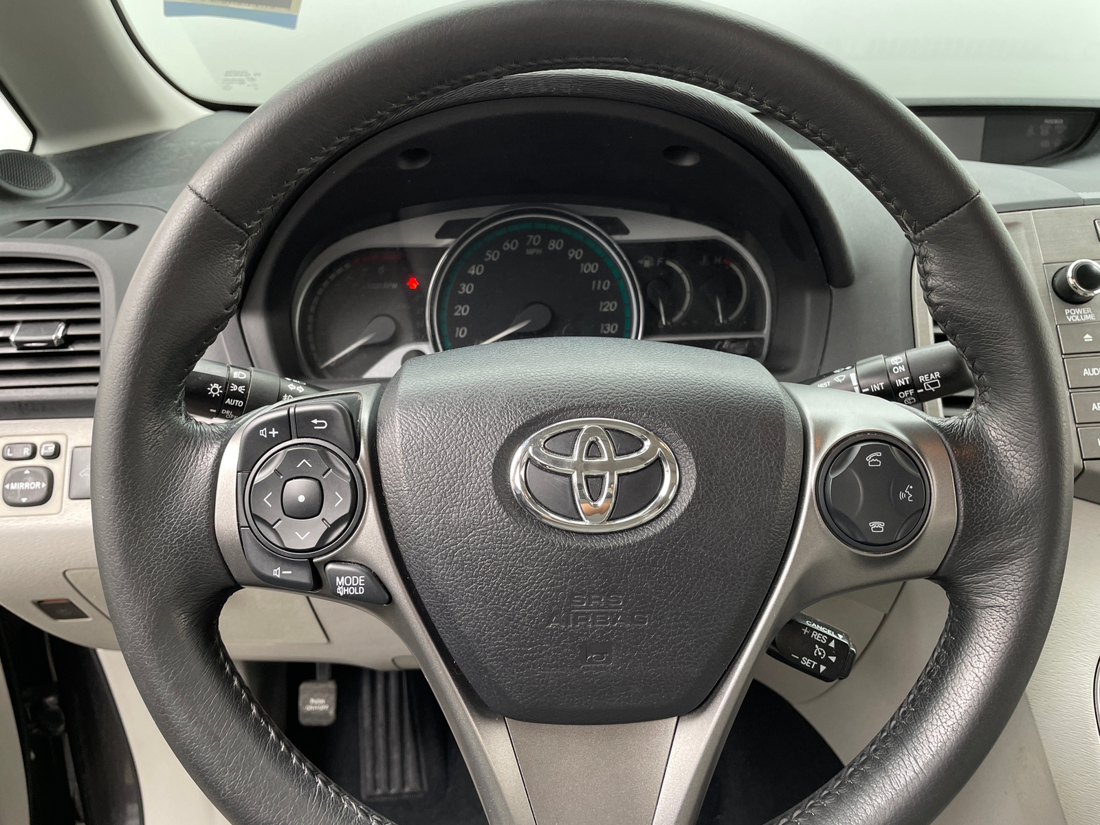 Thumbnail: 2015 Toyota Venza - 4
