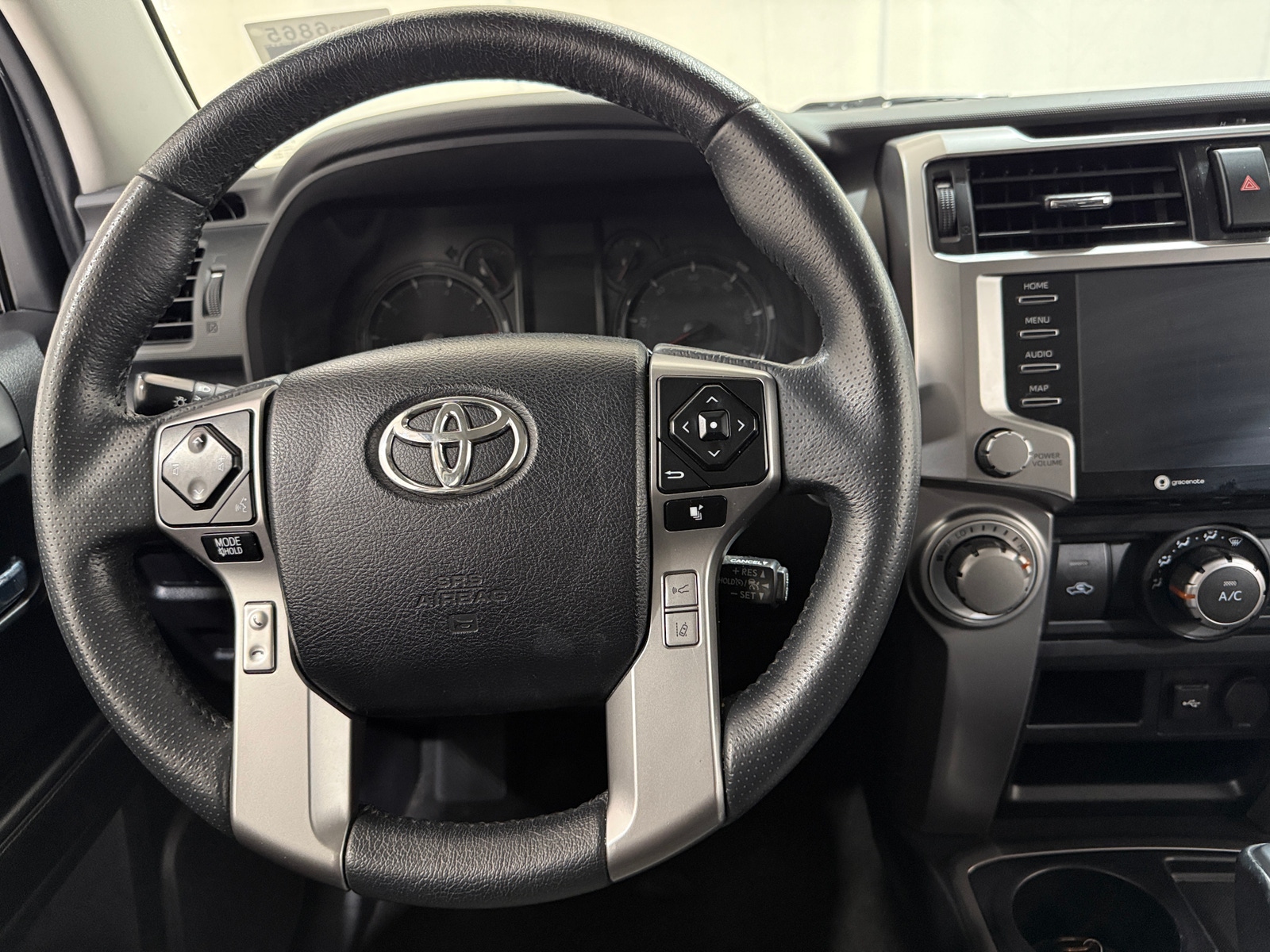Thumbnail: 2022 Toyota 4Runner - 5