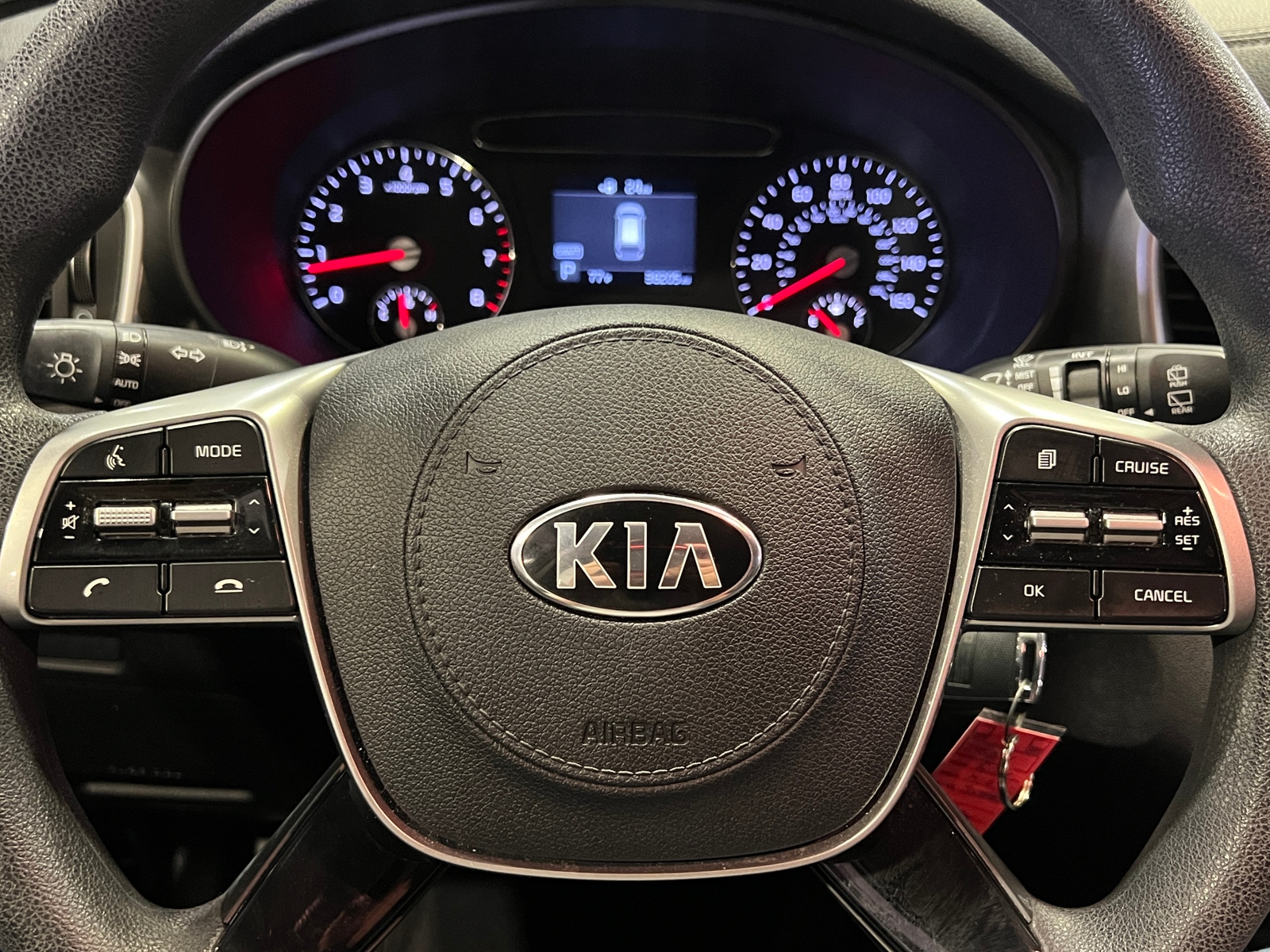 Thumbnail: 2019 Kia Sorento - 5