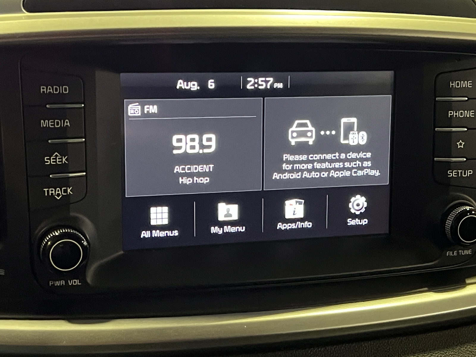 Thumbnail: 2019 Kia Sorento - 4