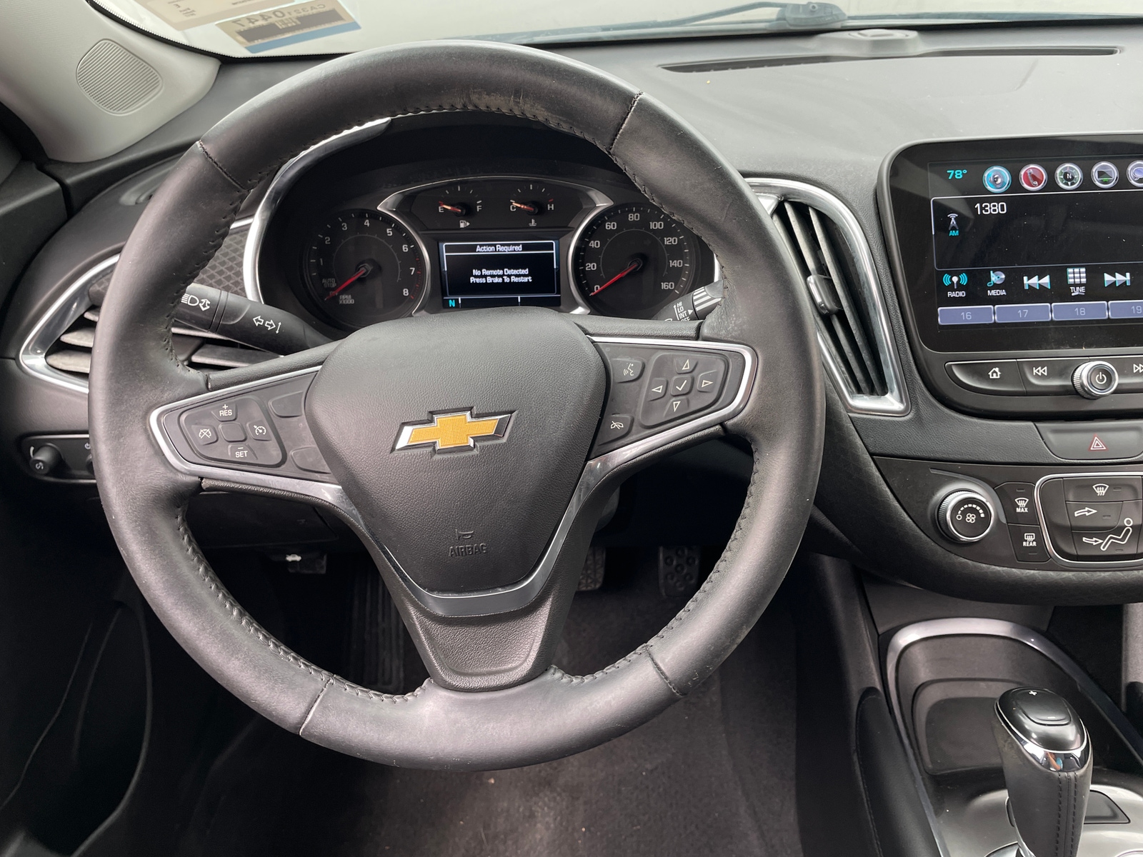 Thumbnail: 2017 Chevrolet Malibu - 5