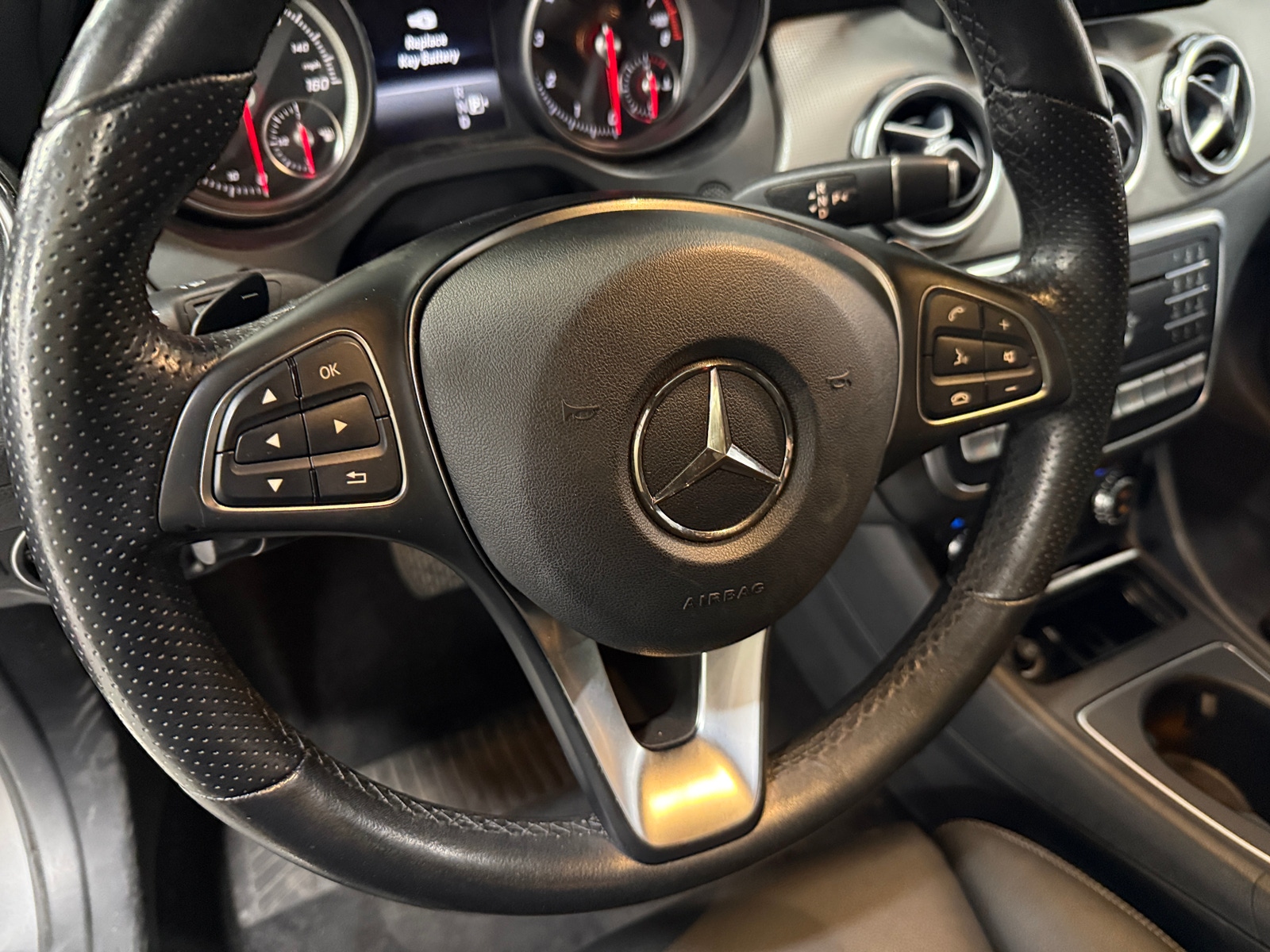 Thumbnail: 2019 Mercedes-Benz GLA - 4