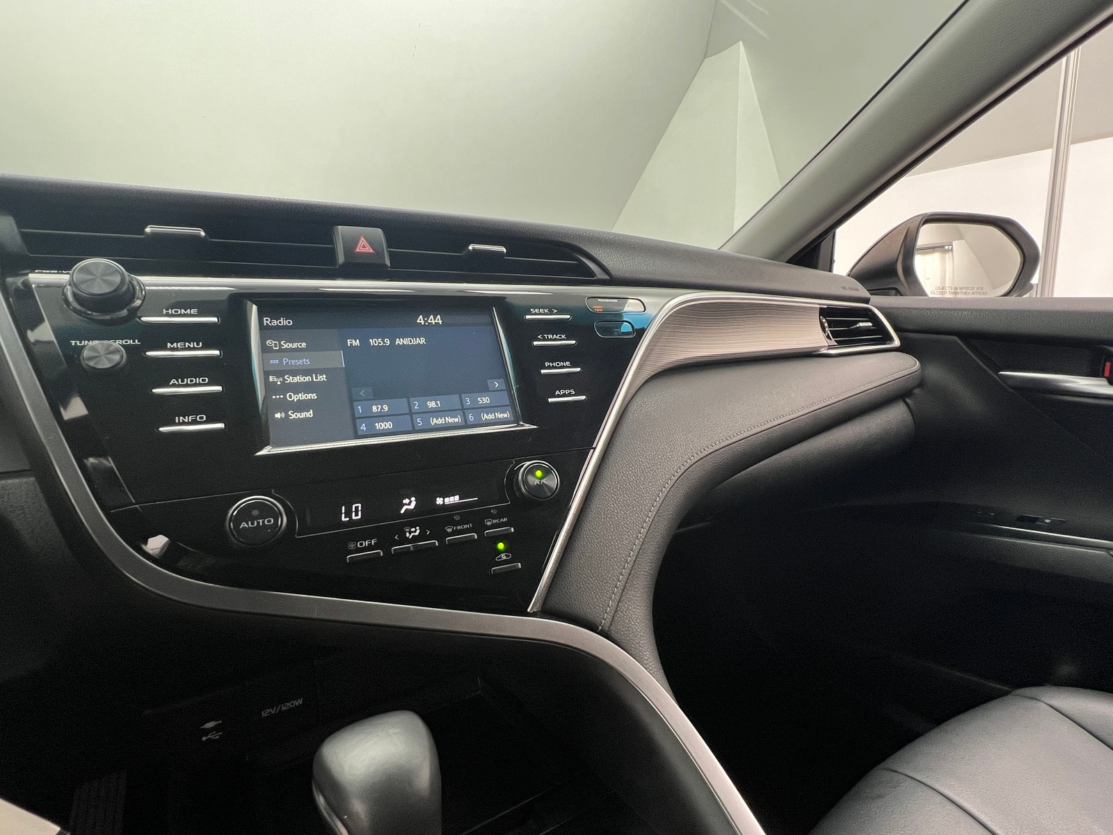 Thumbnail: 2018 Toyota Camry - 4