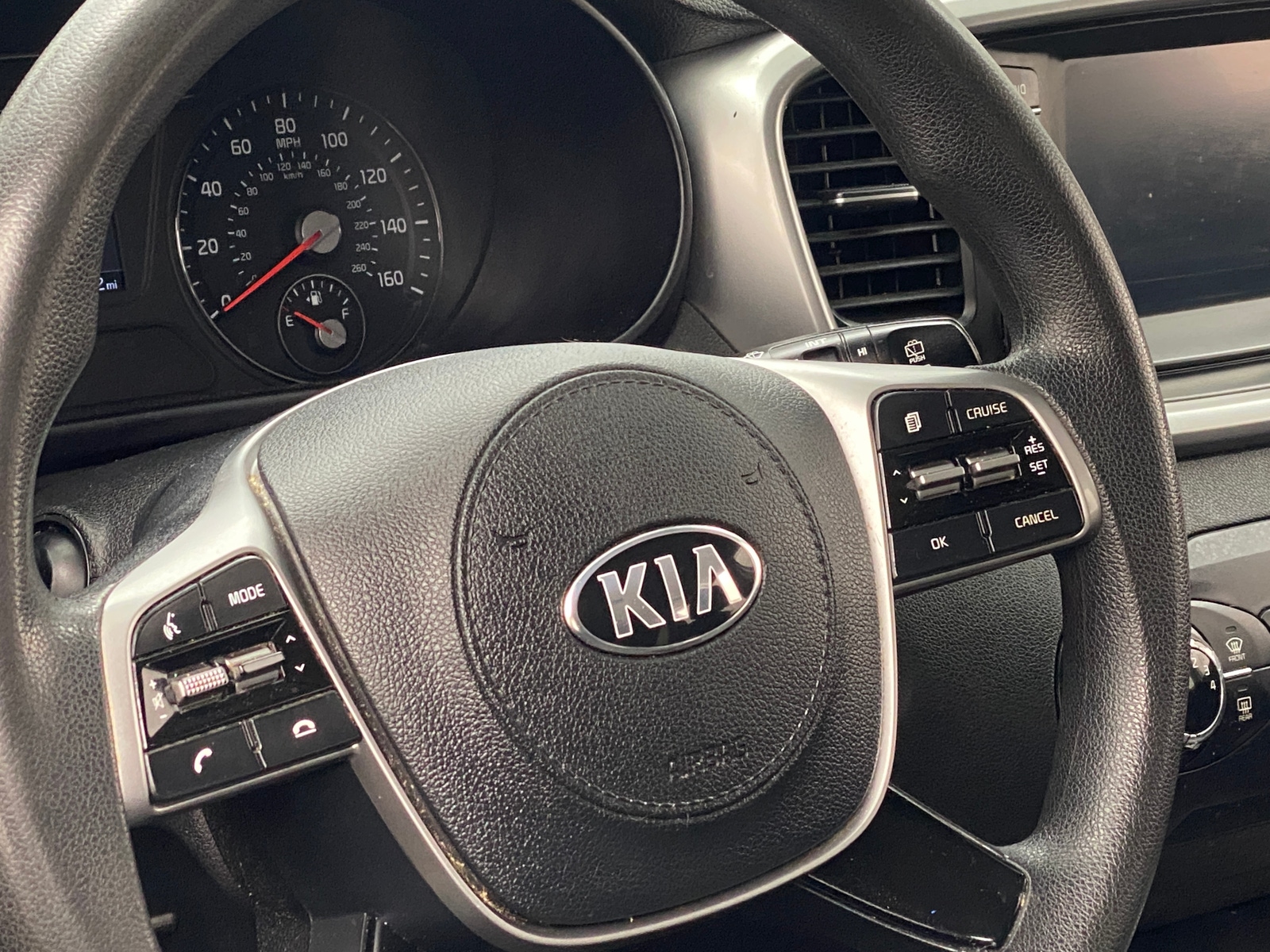 Thumbnail: 2019 Kia Sorento - 5