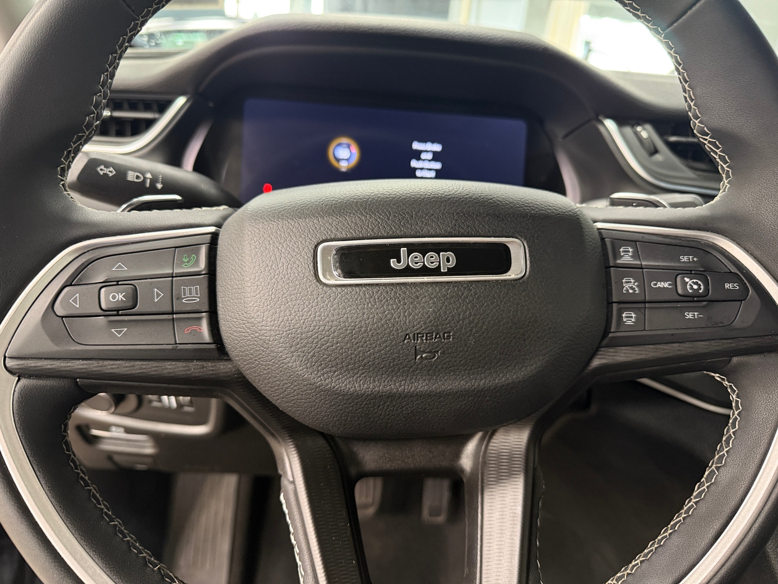 Thumbnail: 2023 Jeep Grand Cherokee - 5