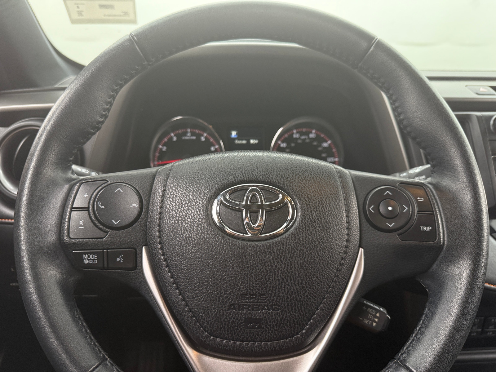 Thumbnail: 2016 Toyota RAV4 - 4